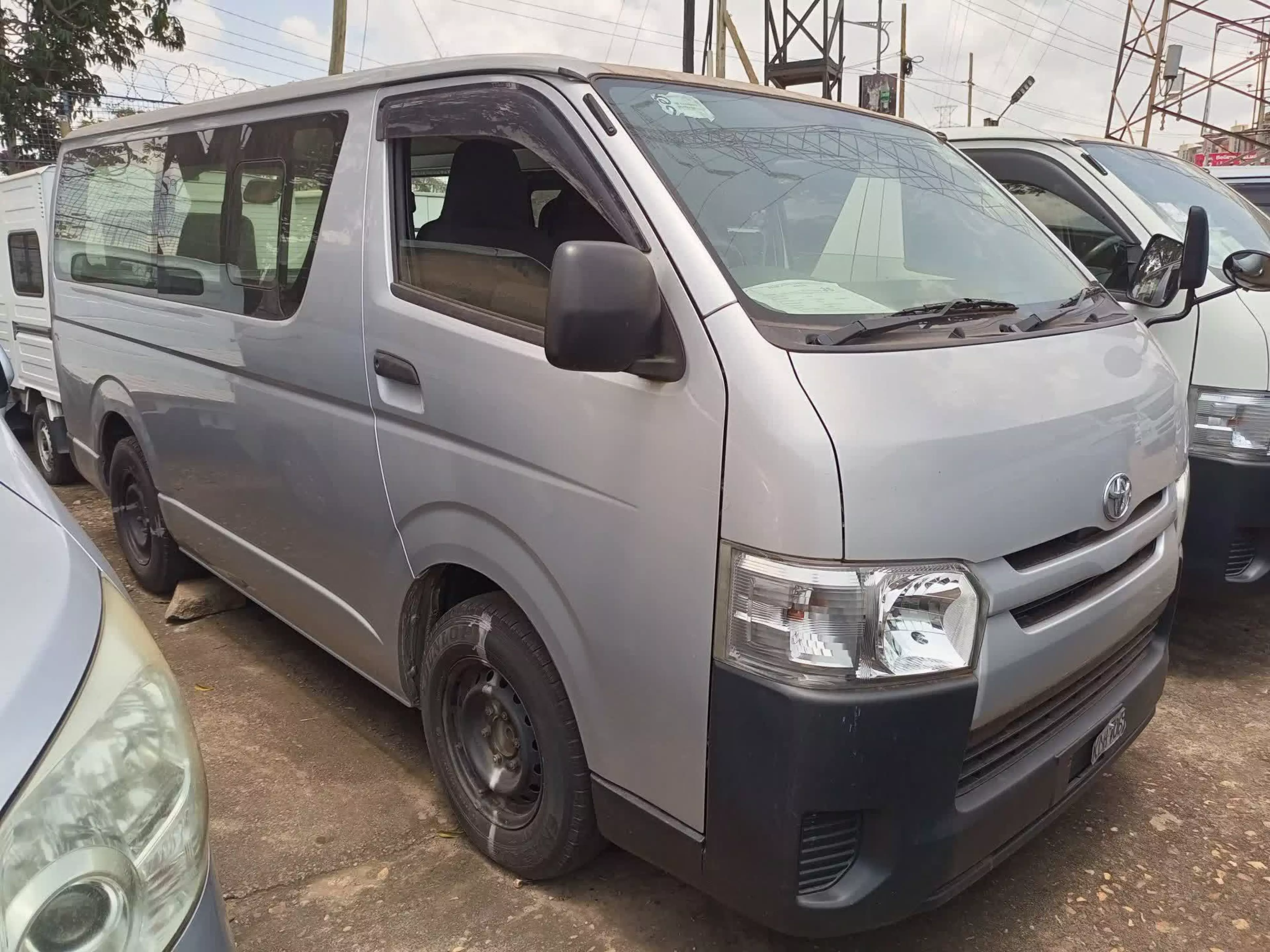 Toyota Hiace - 2014