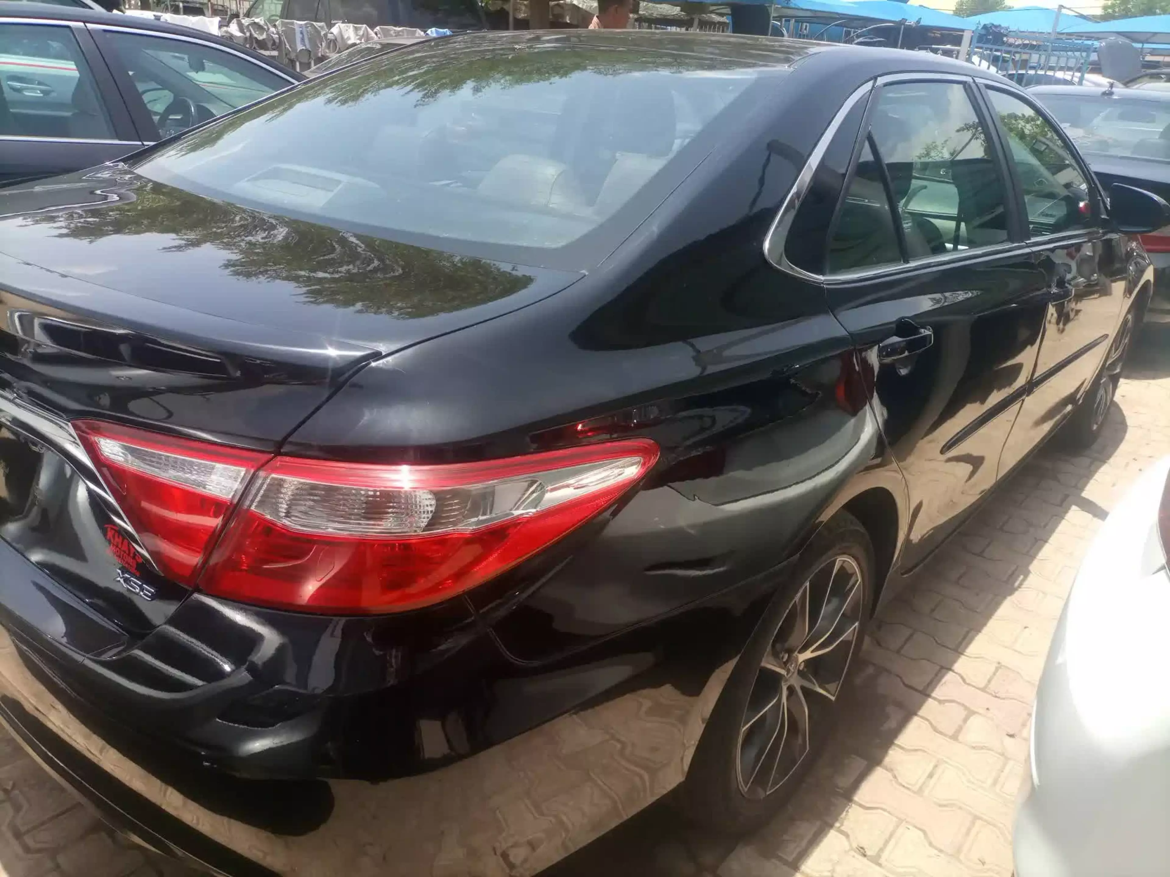 Toyota Camry - 2015