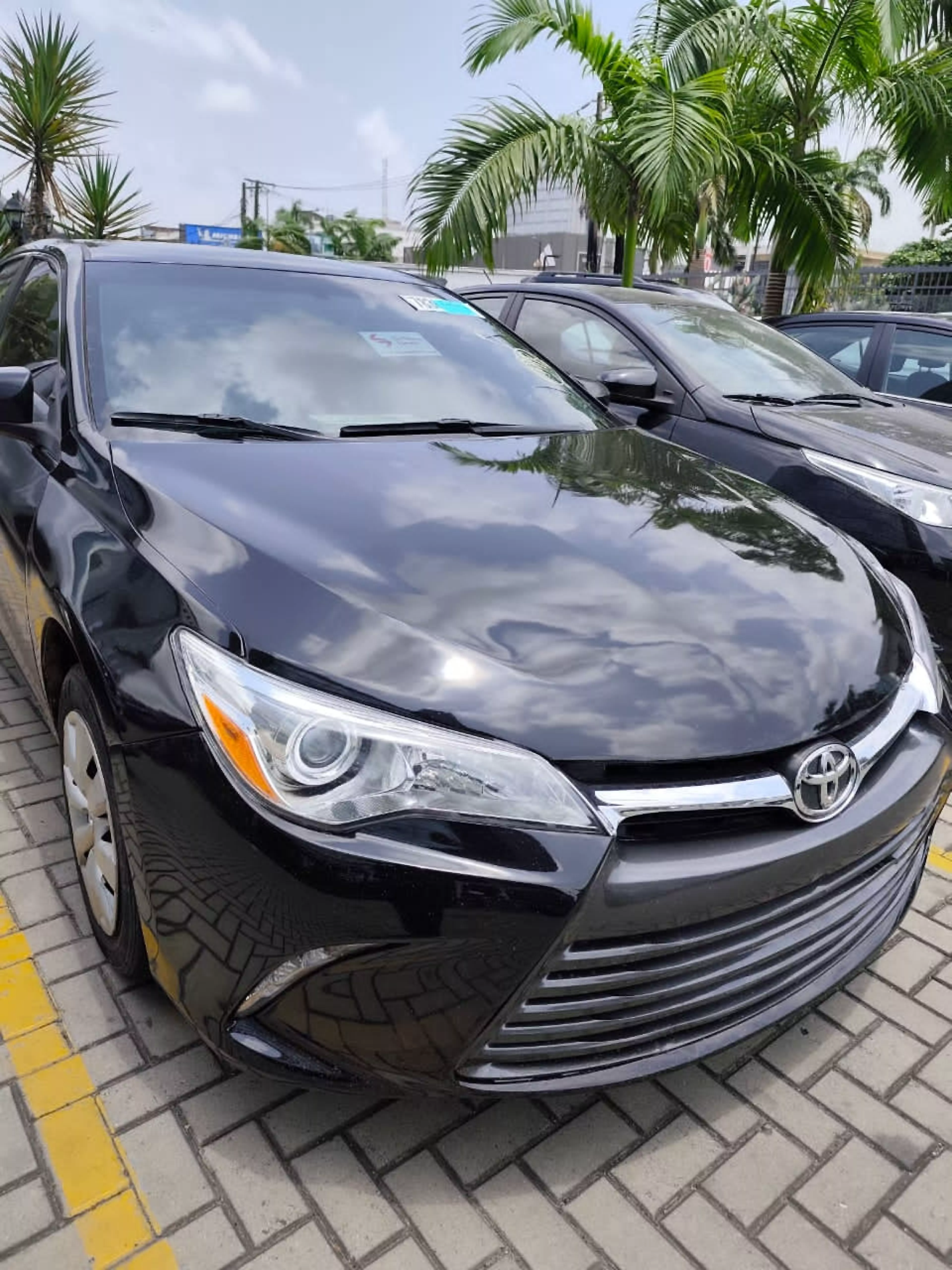 Toyota Camry - 2015