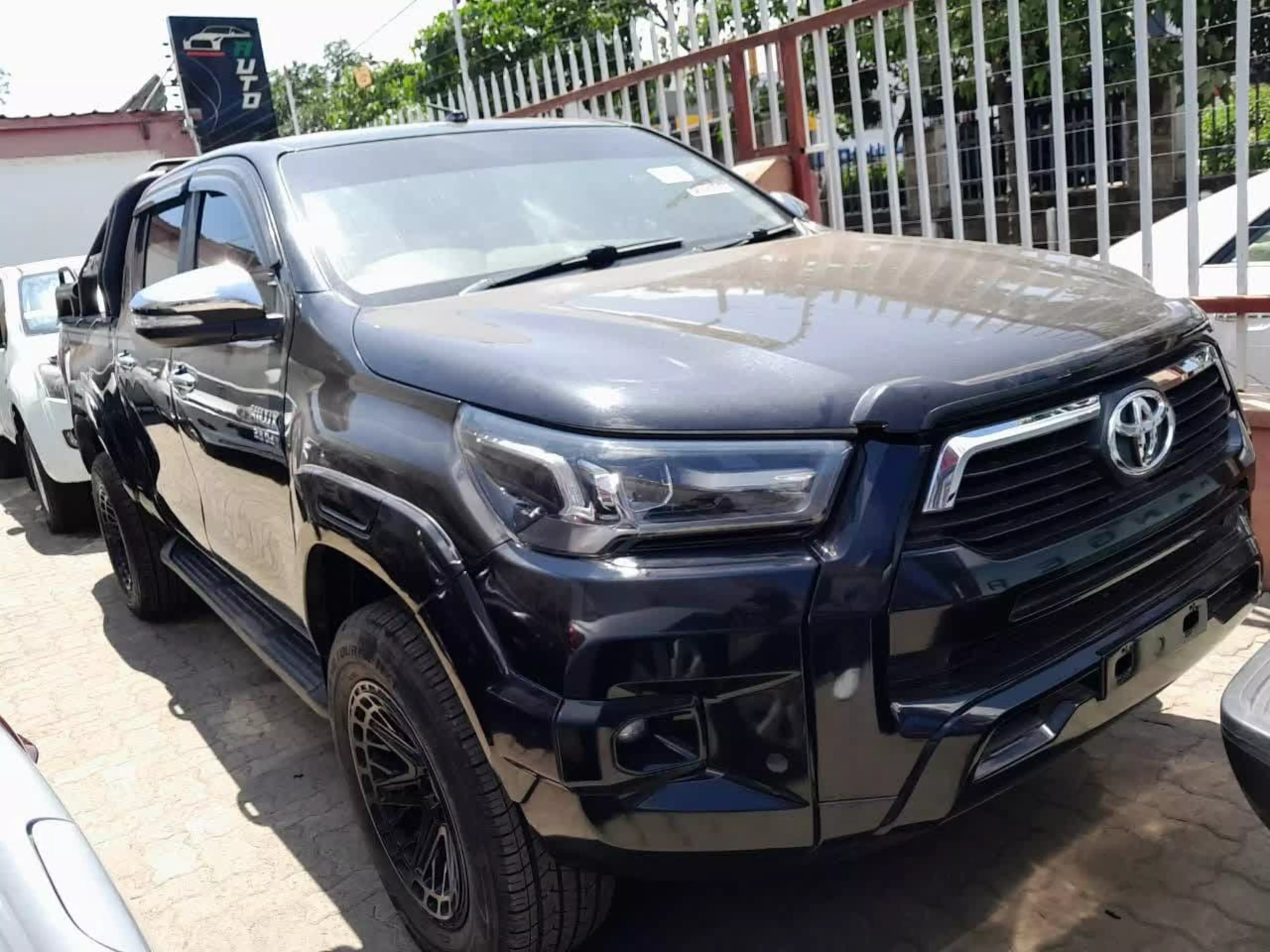 Toyota Hilux - 2016