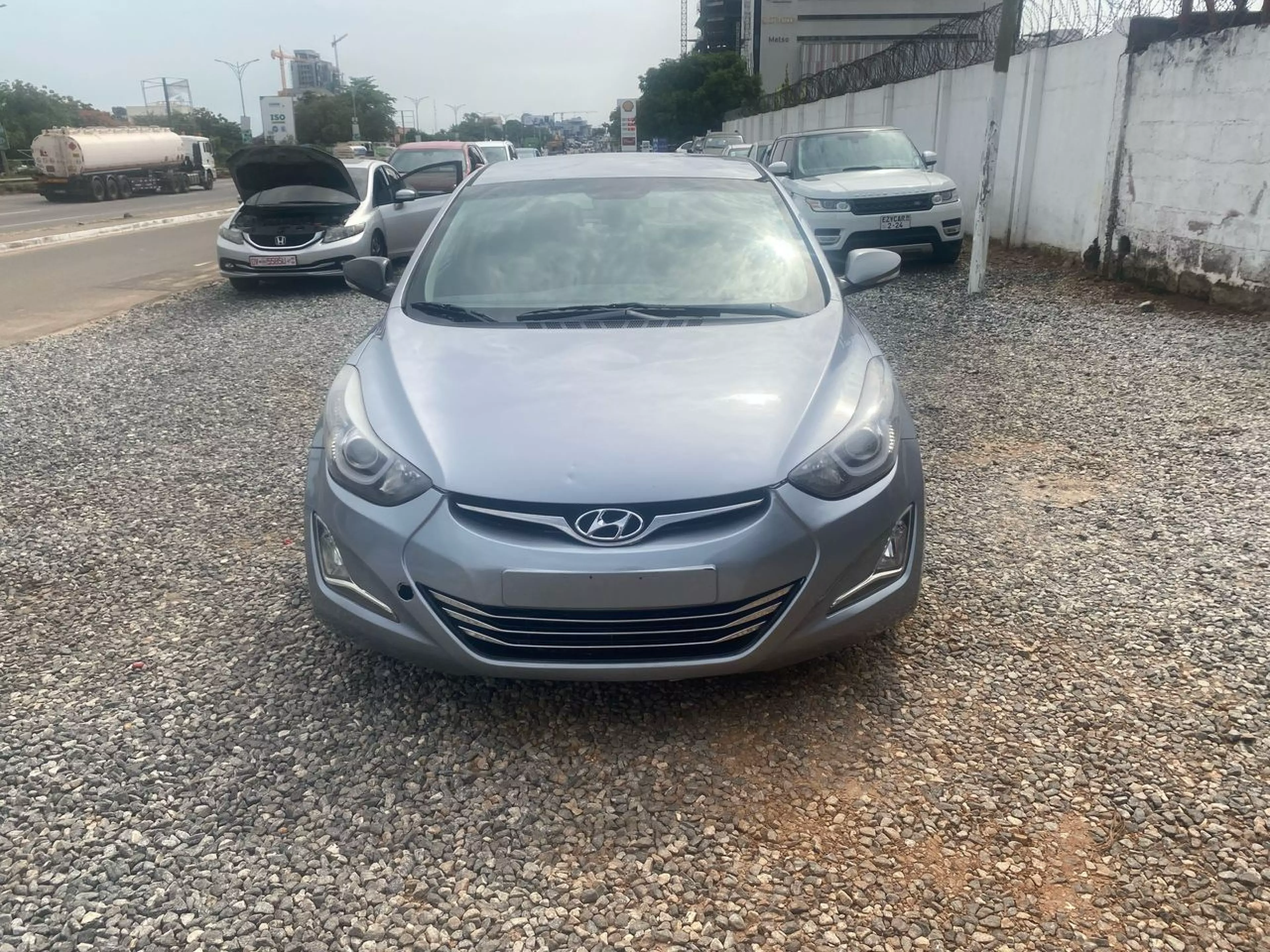 Hyundai Elantra   - 2014