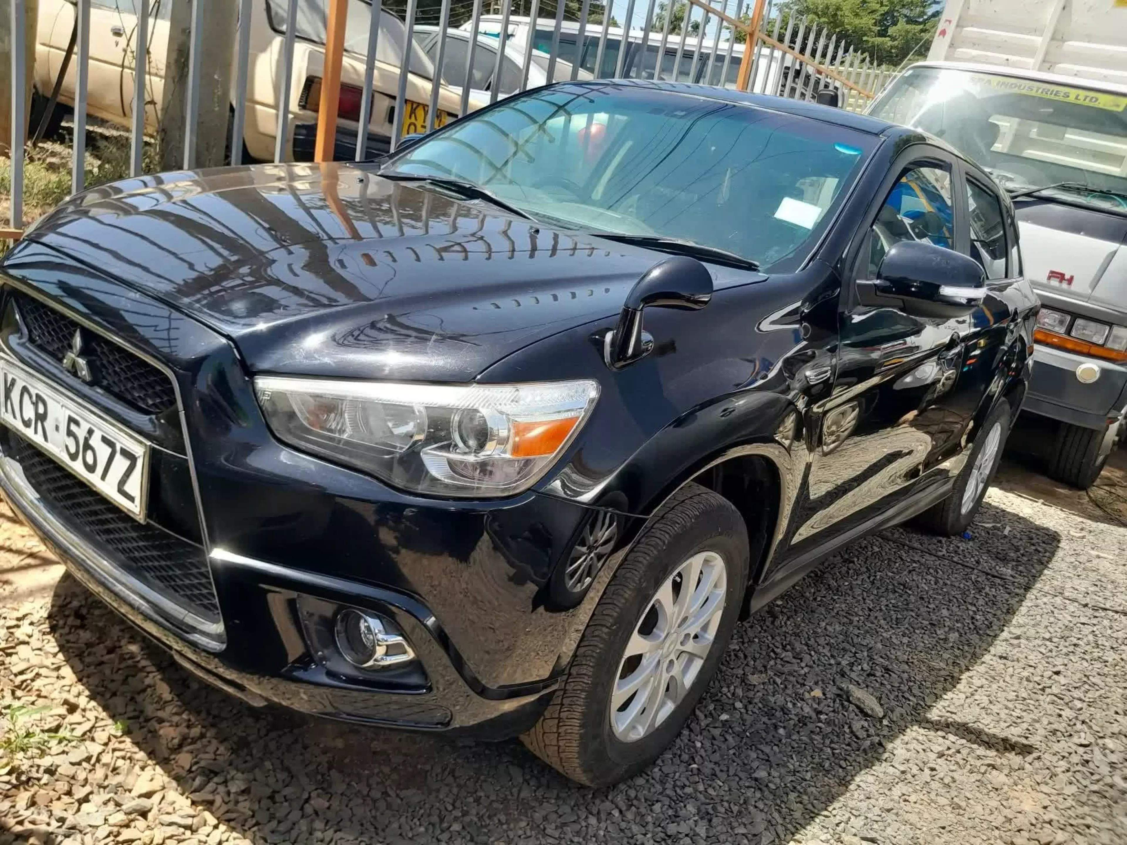 Mitsubishi RVR - 2010