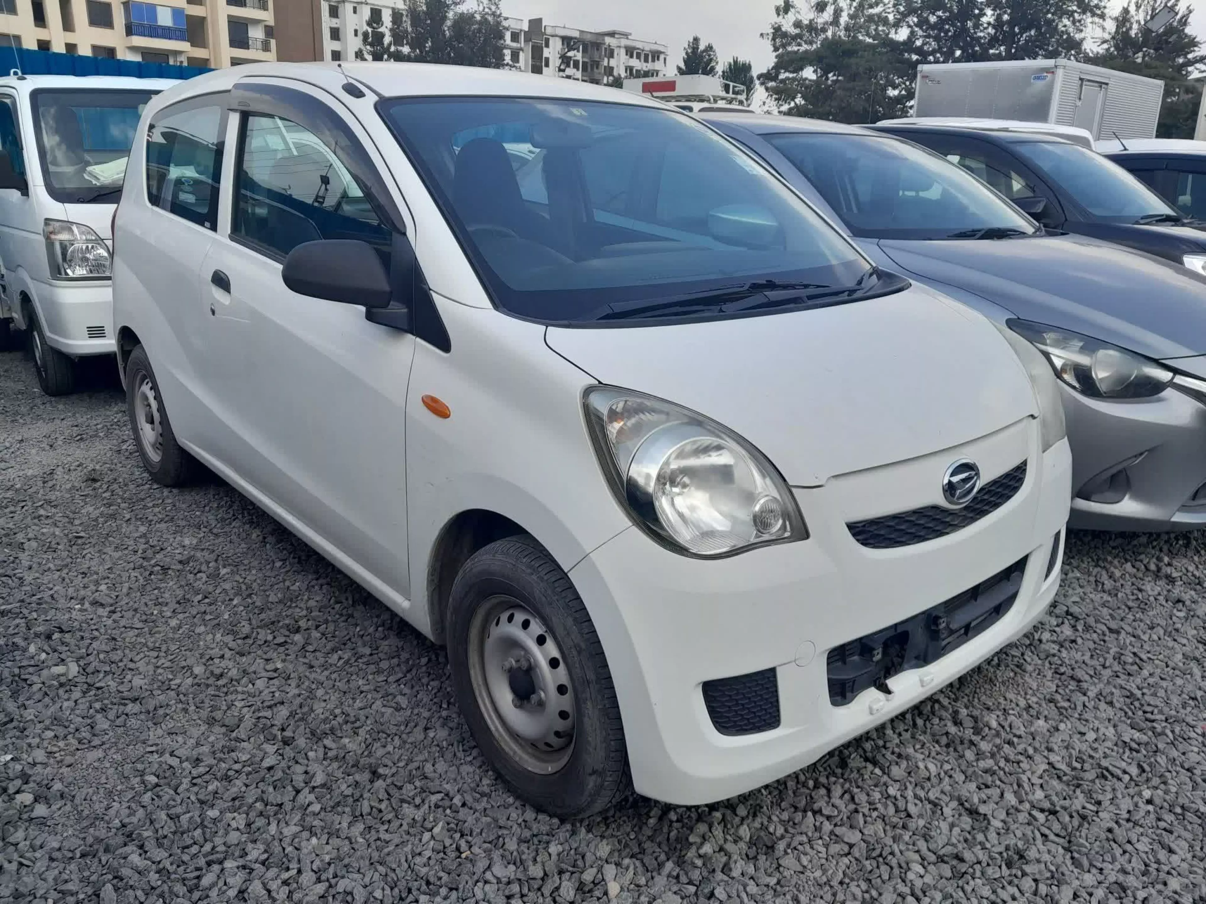 Daihatsu Mira  - 2016