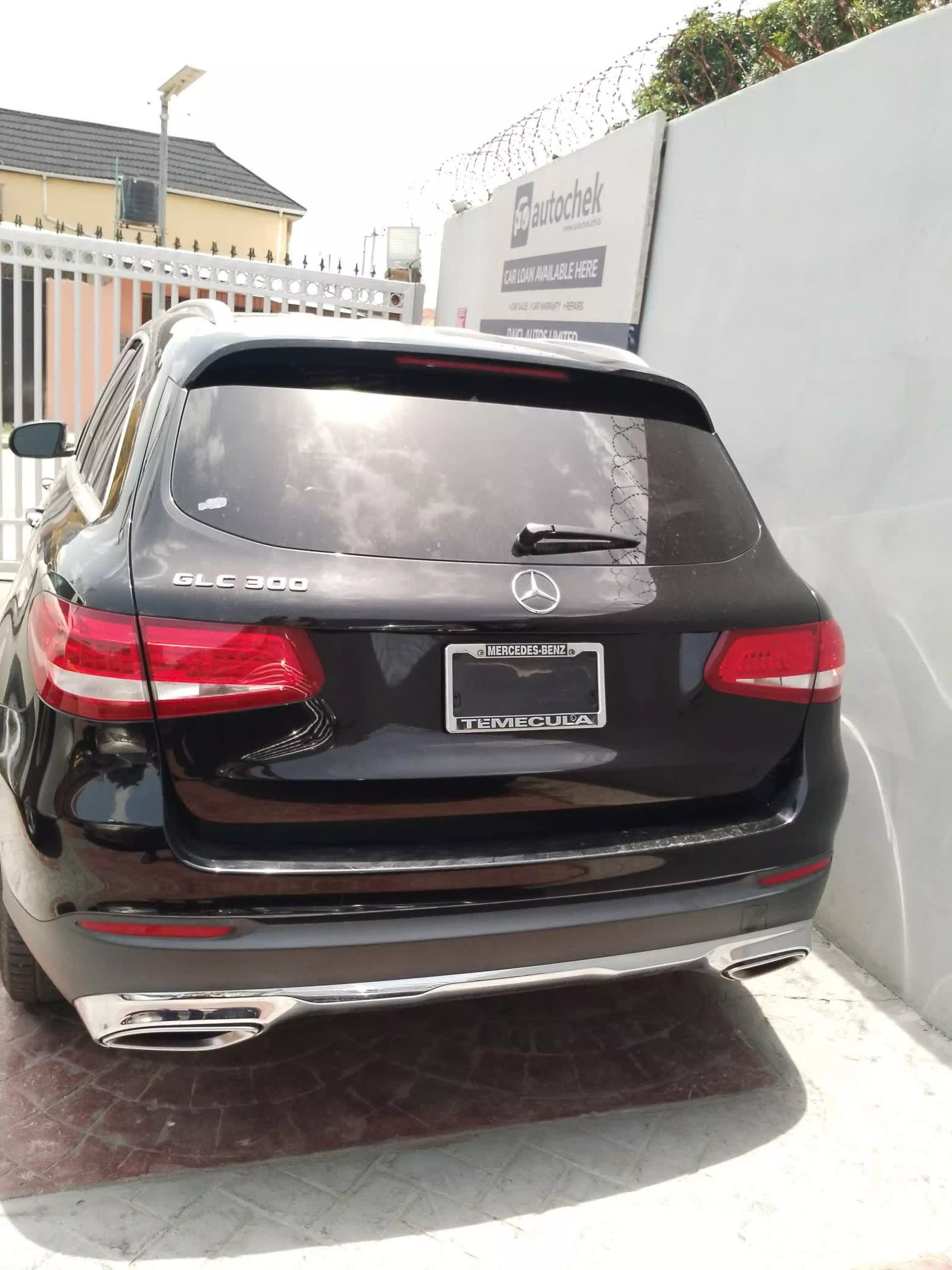 Mercedes-Benz GLC 300   - 2017