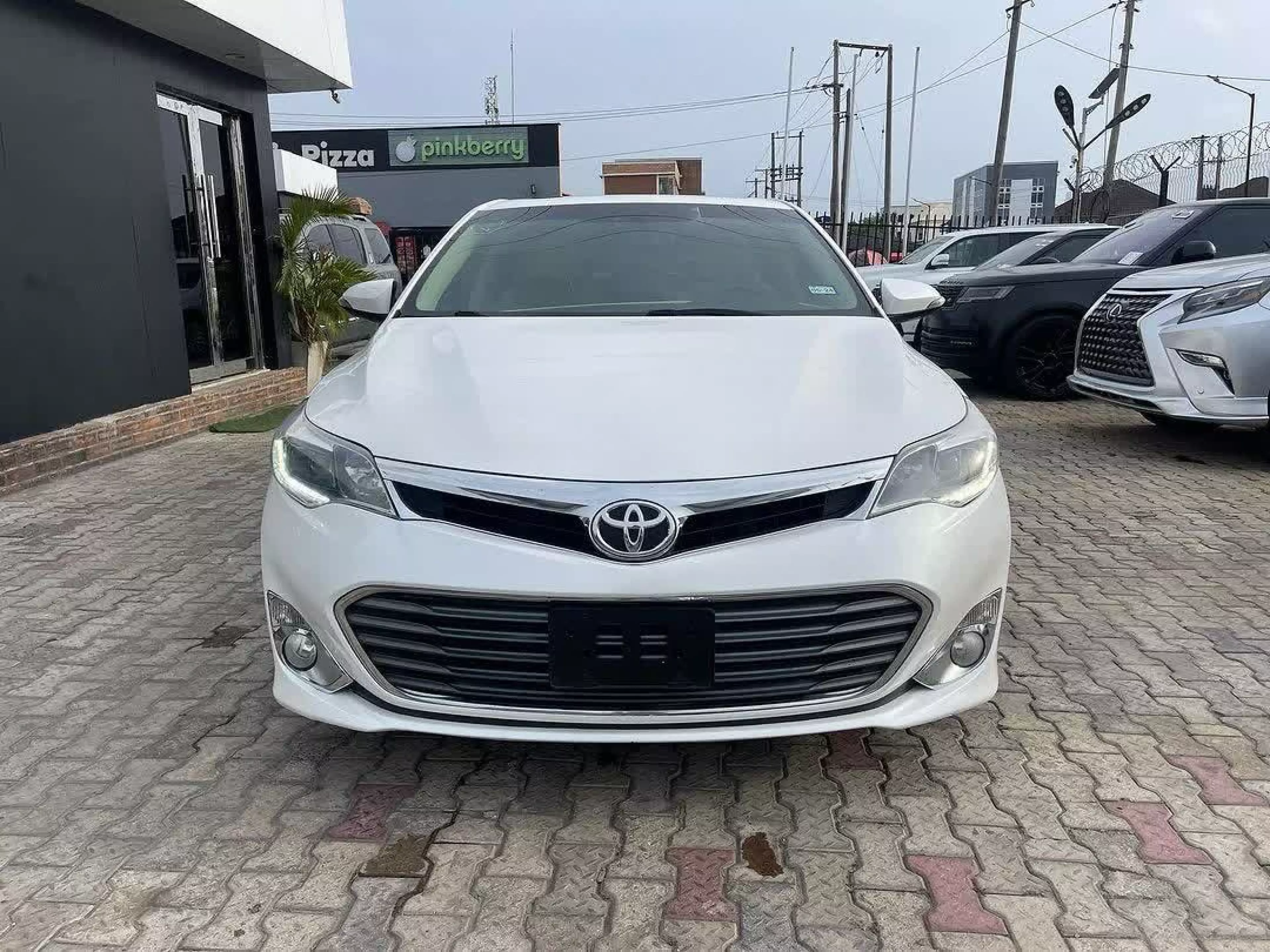 Toyota Avalon - 2015
