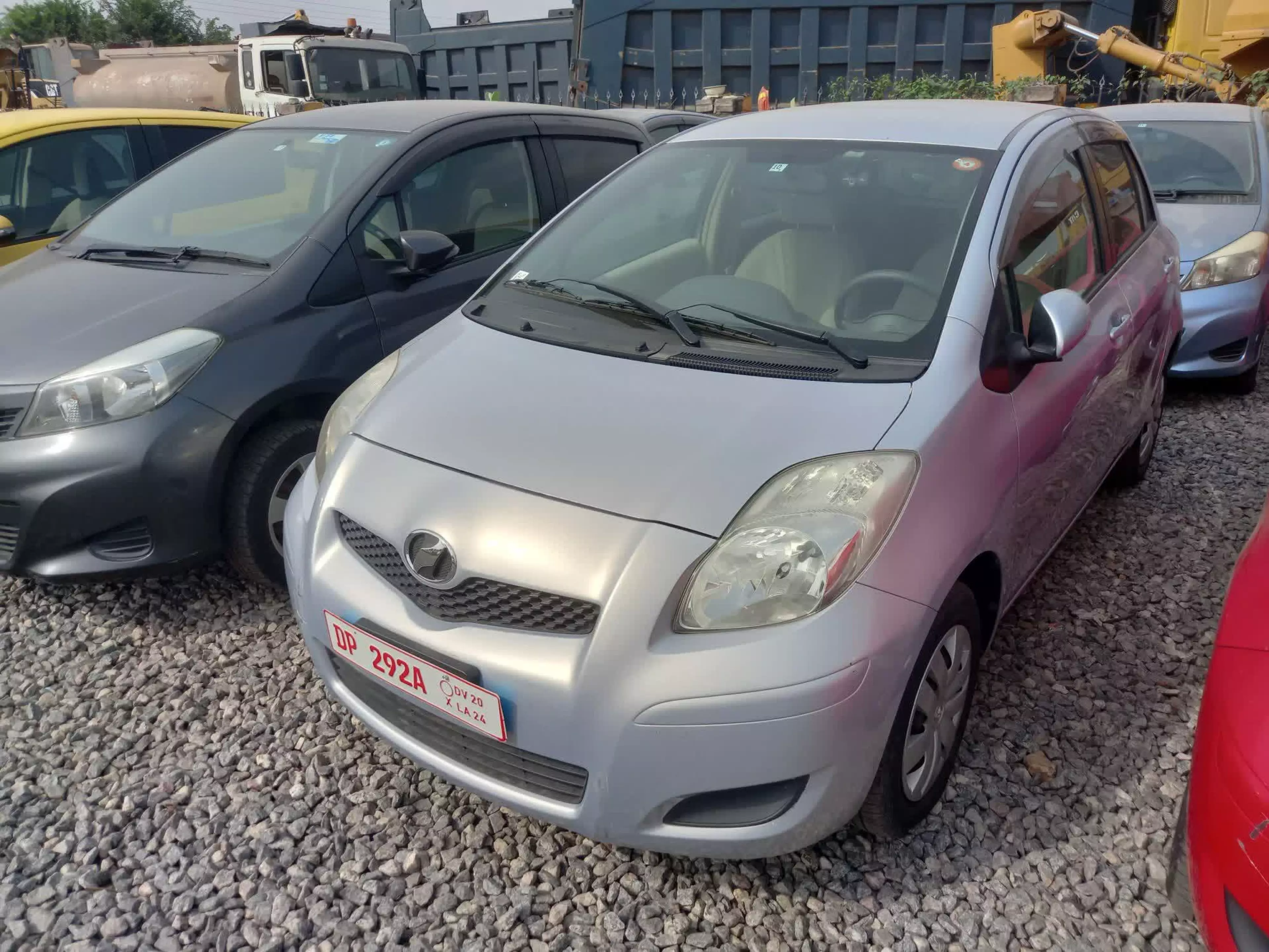 Toyota Vitz   - 2010