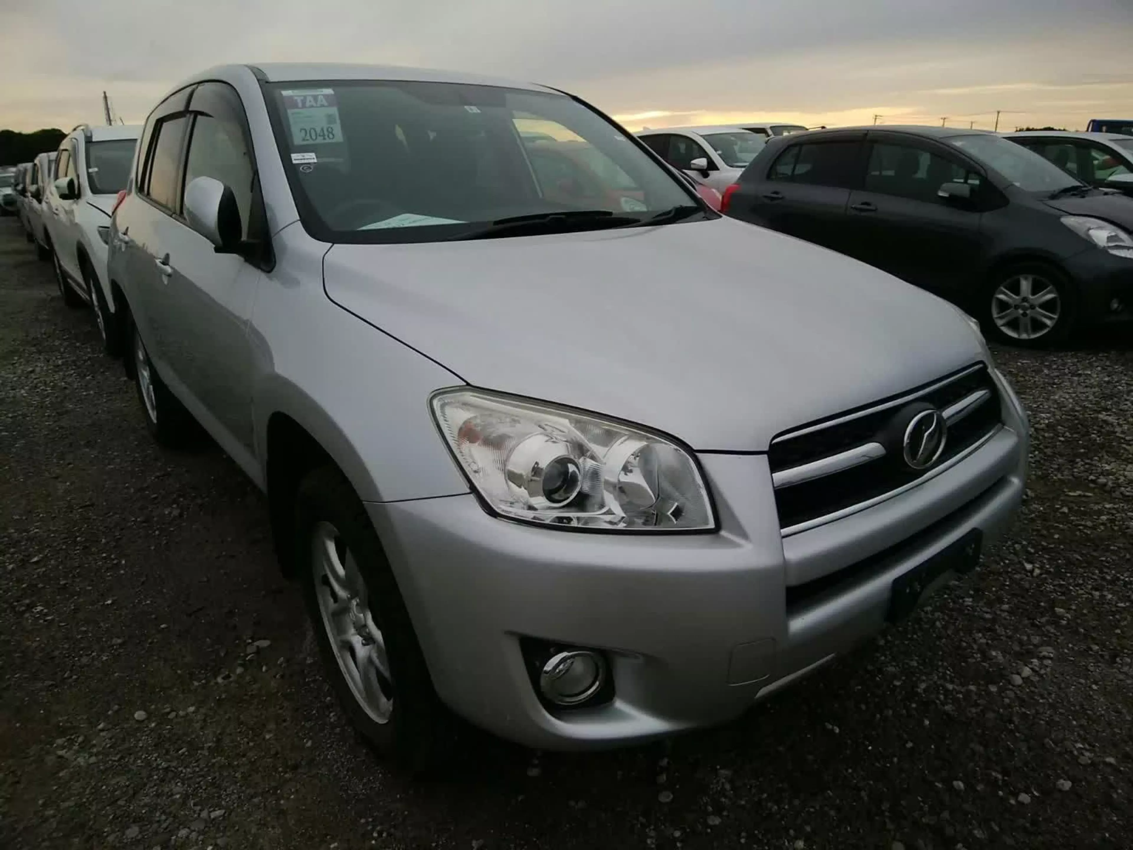 Toyota RAV 4 - 2016