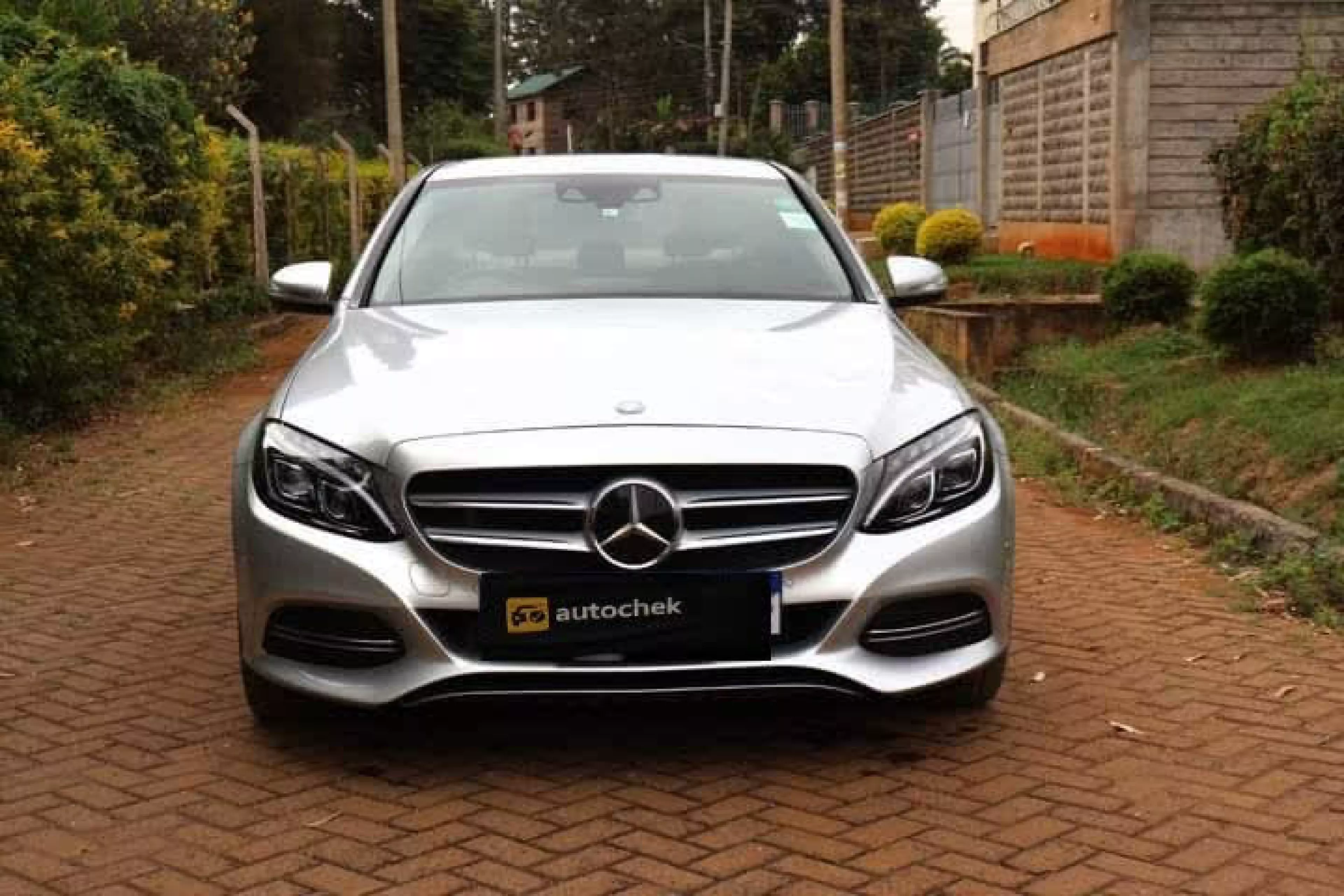 Mercedes-Benz C 200 - 2011