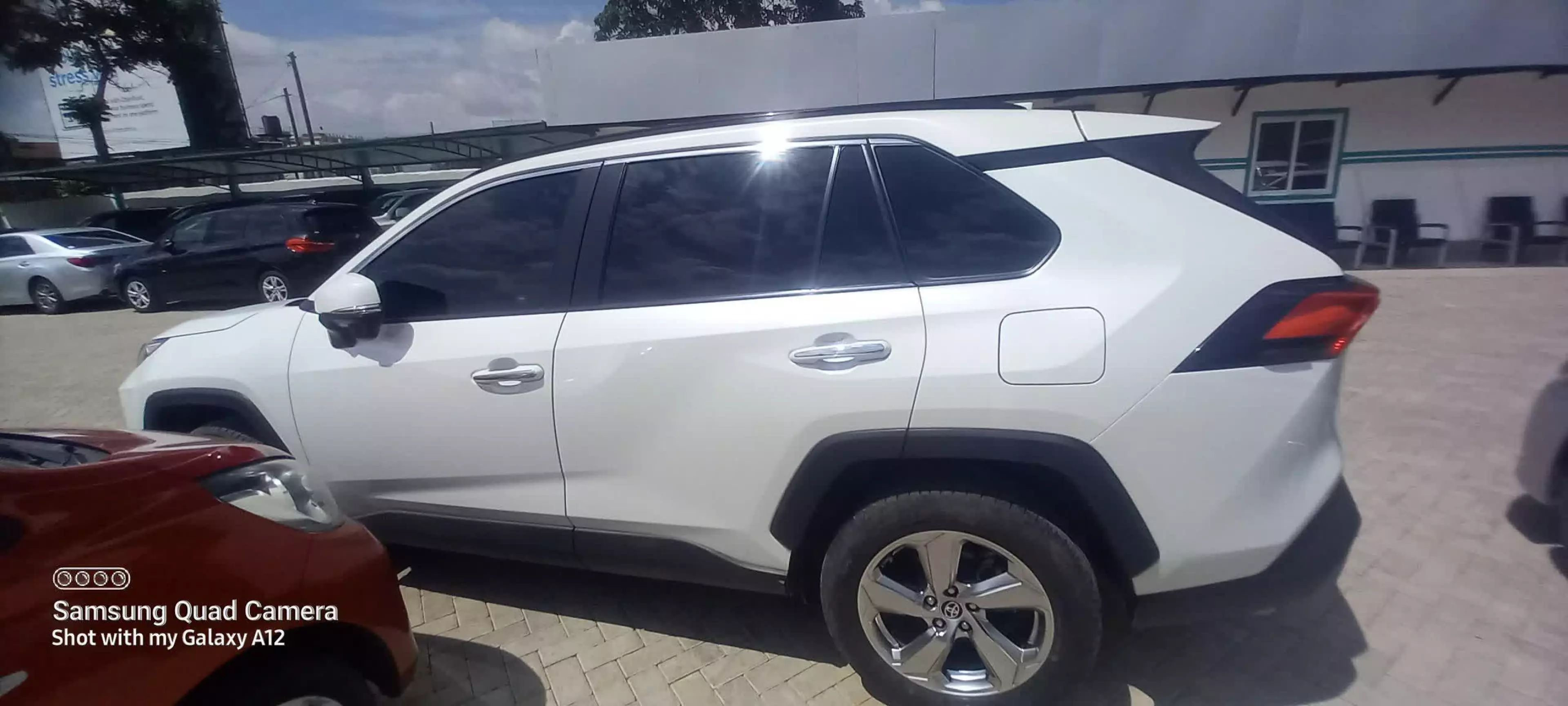 Toyota RAV 4 - 2016