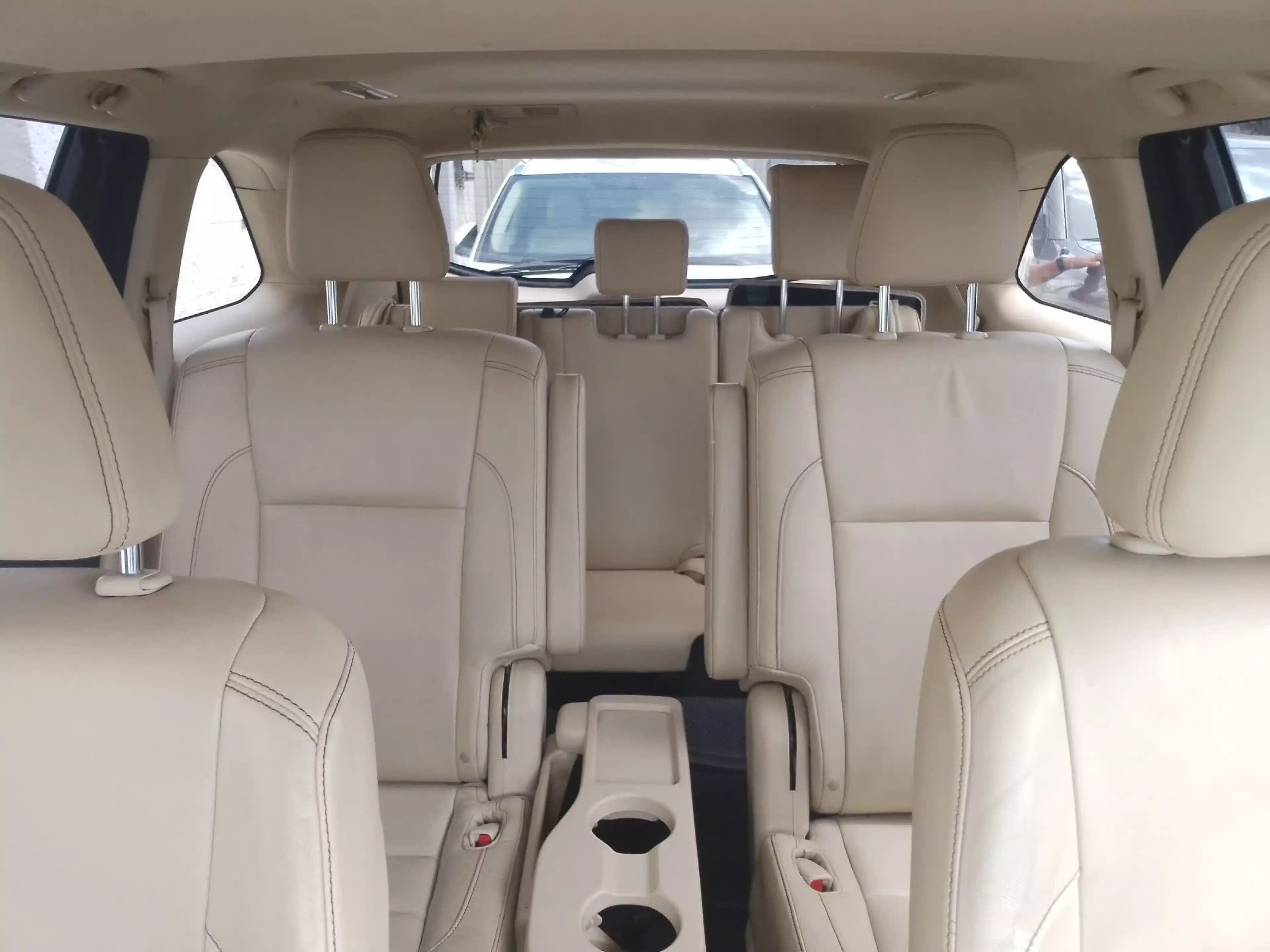 Toyota Highlander   - 2015