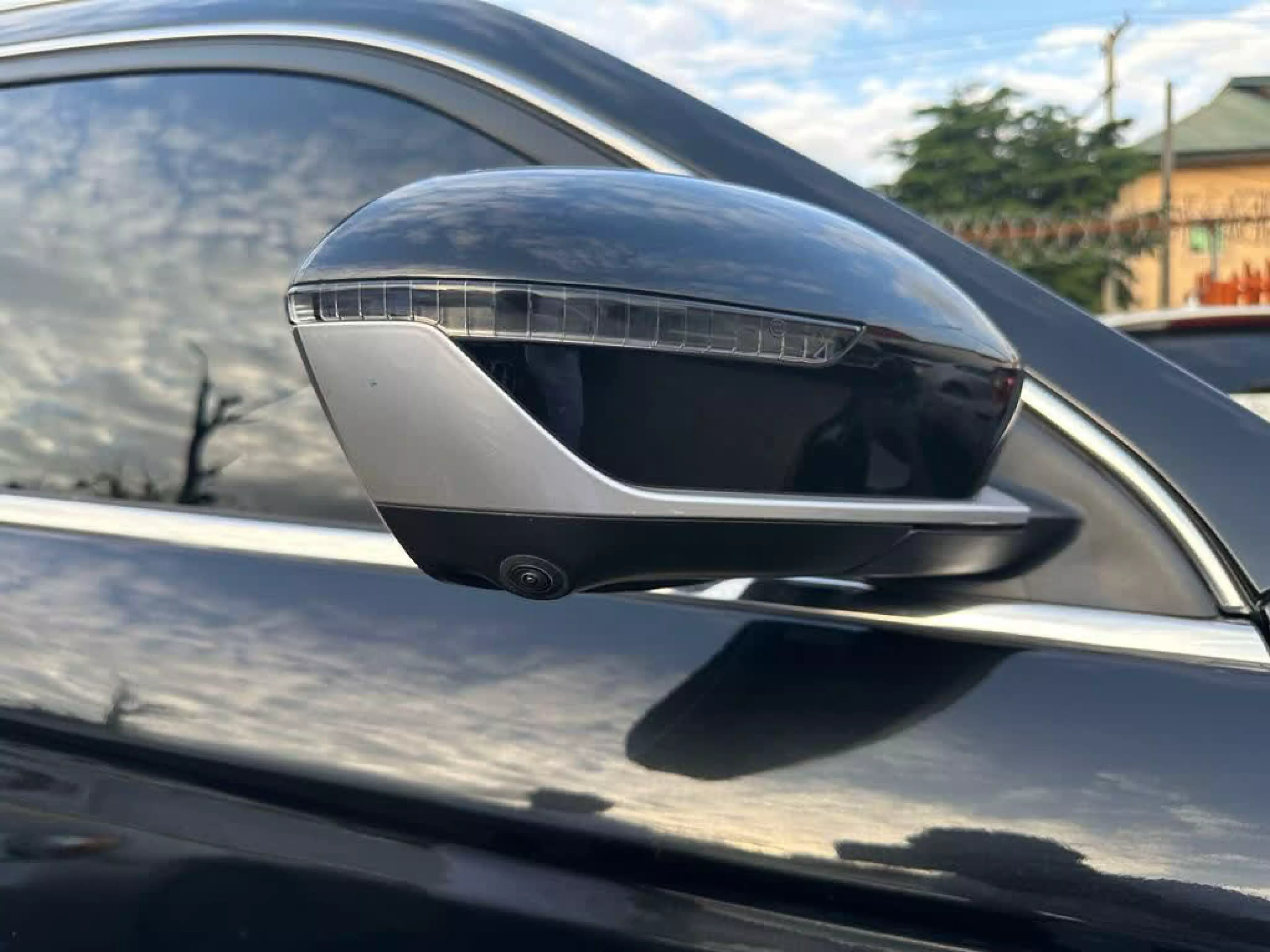 GEELY Azkarra - 2022