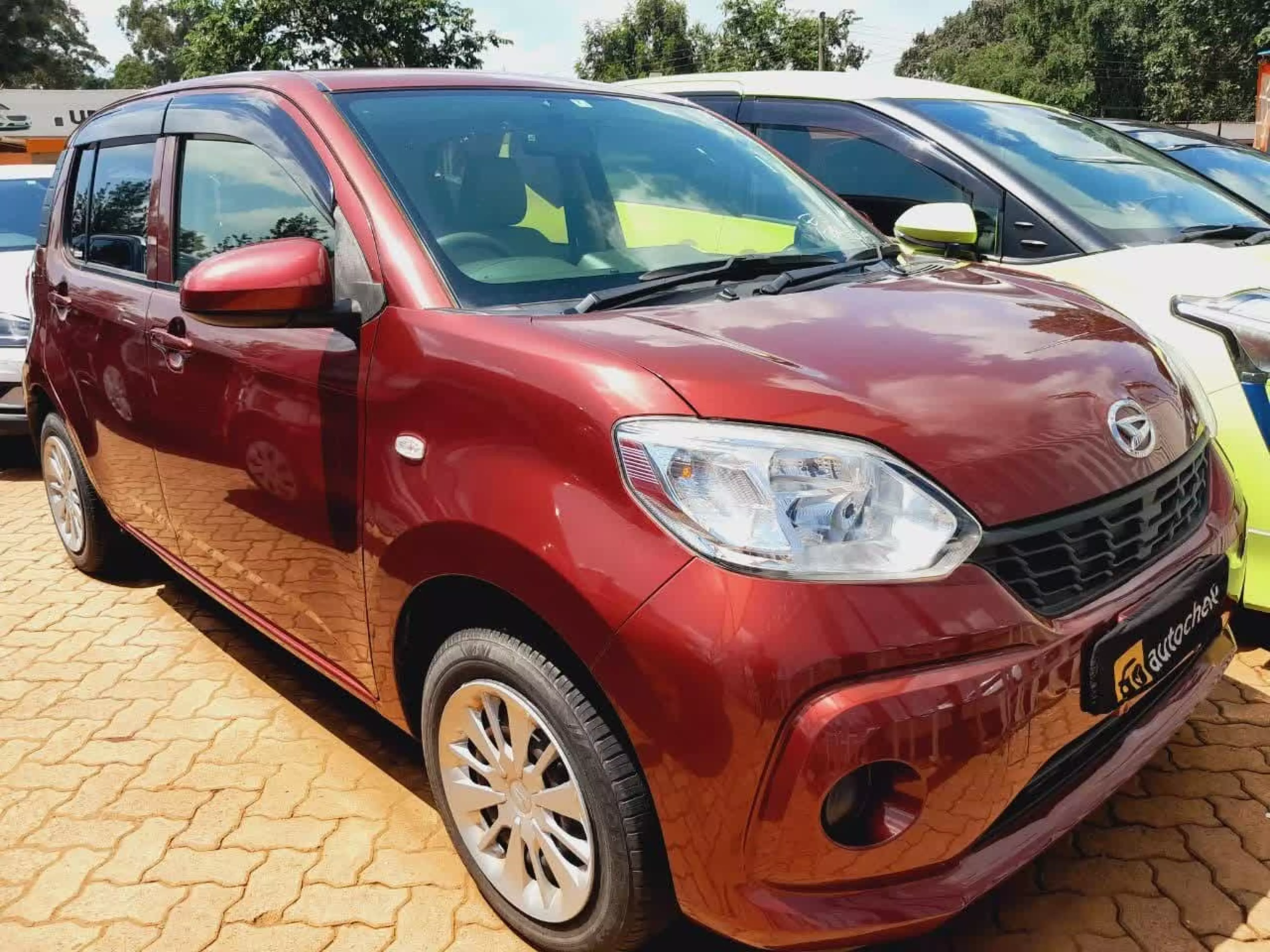 Daihatsu Boon  - 2016
