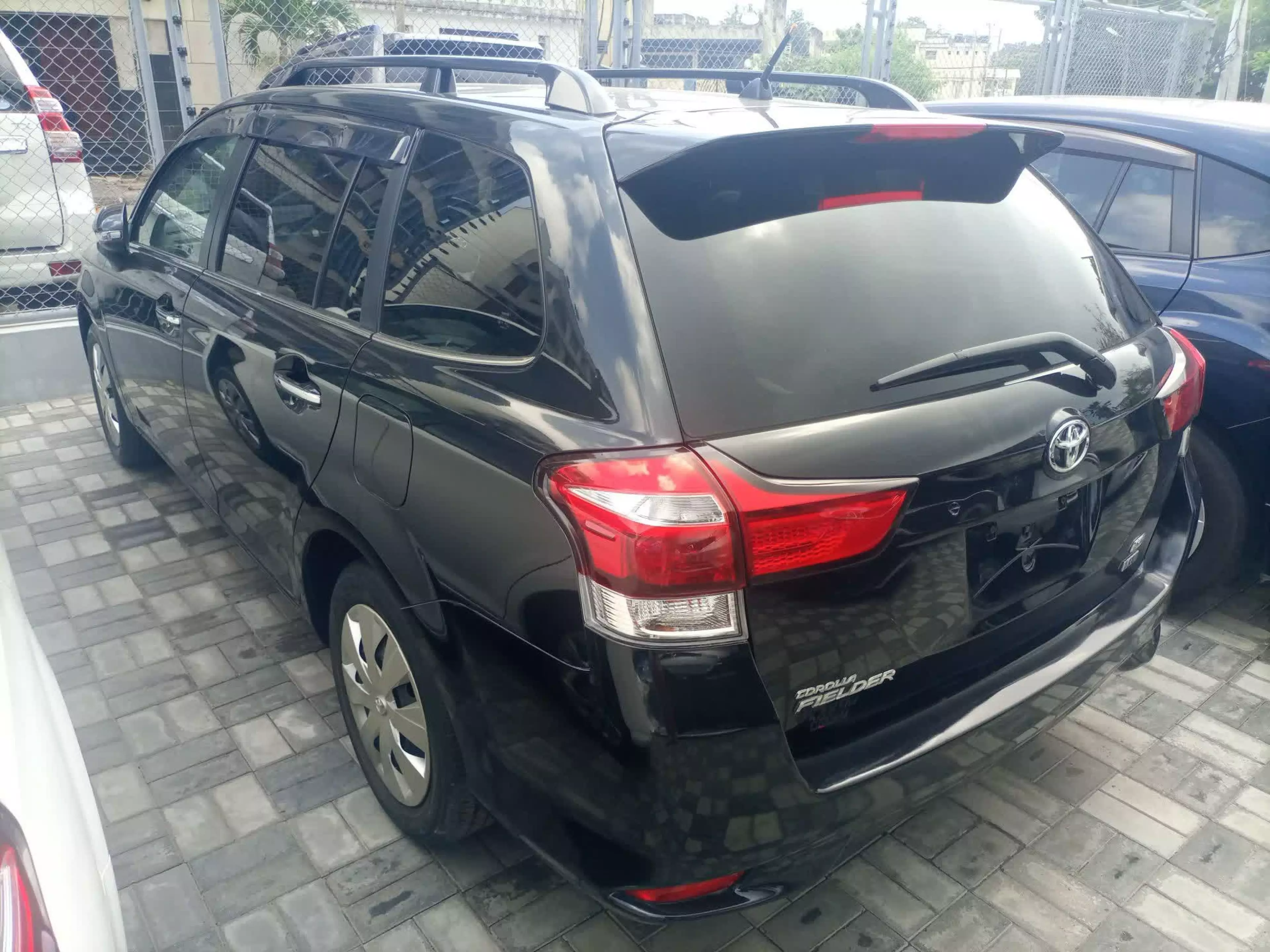 Toyota Fielder hybrid  - 2016