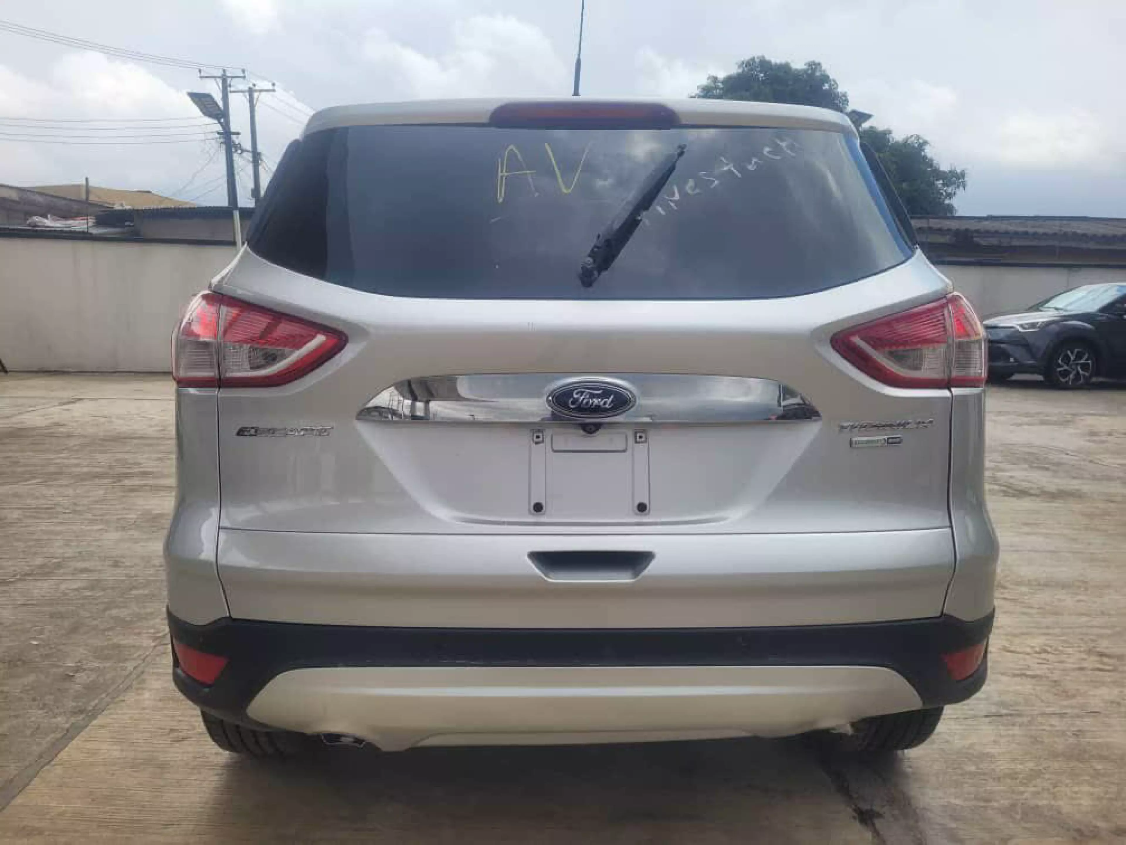 Ford Escape   - 2014