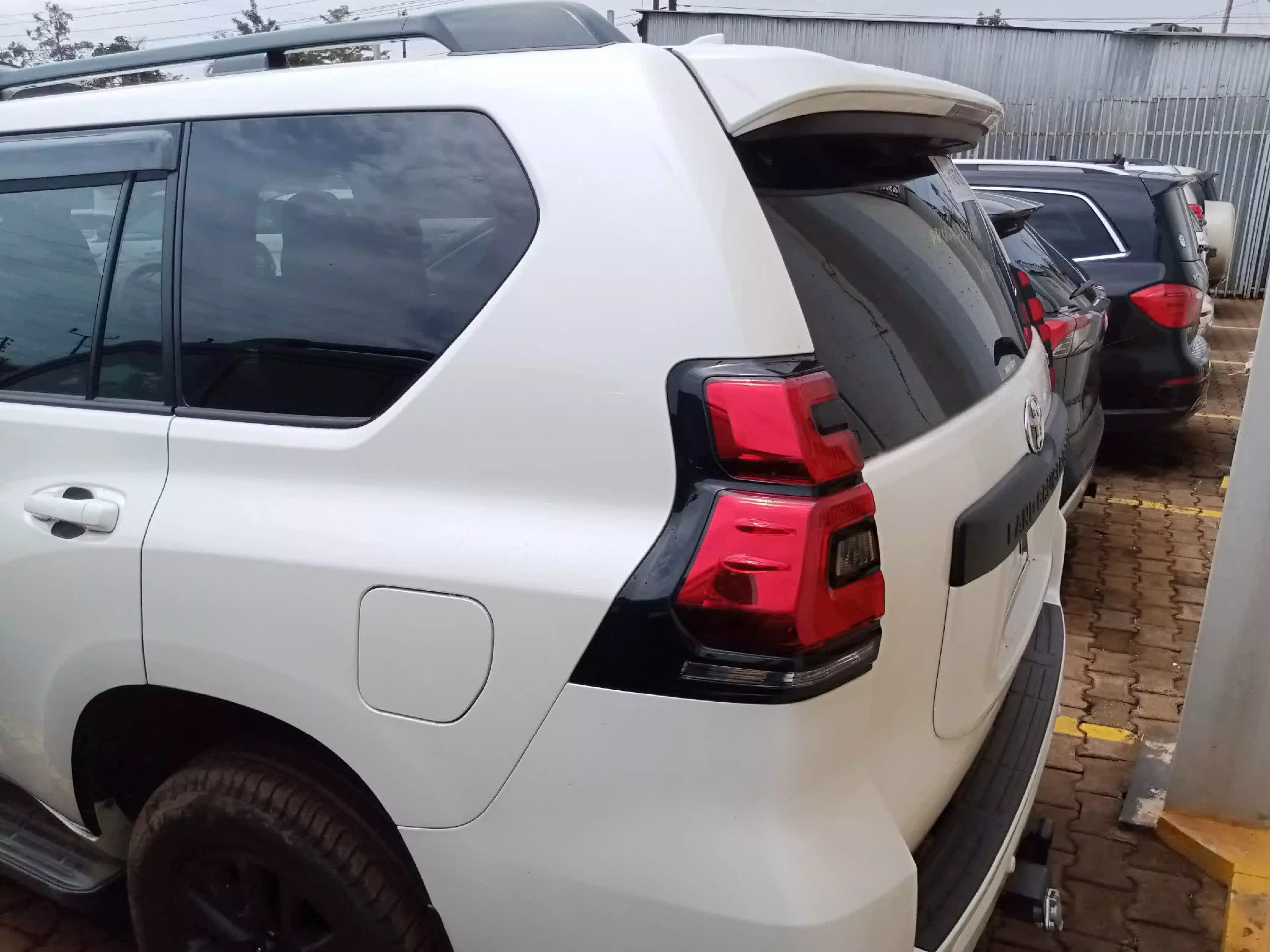 Toyota Landcruiser Prado - 2019