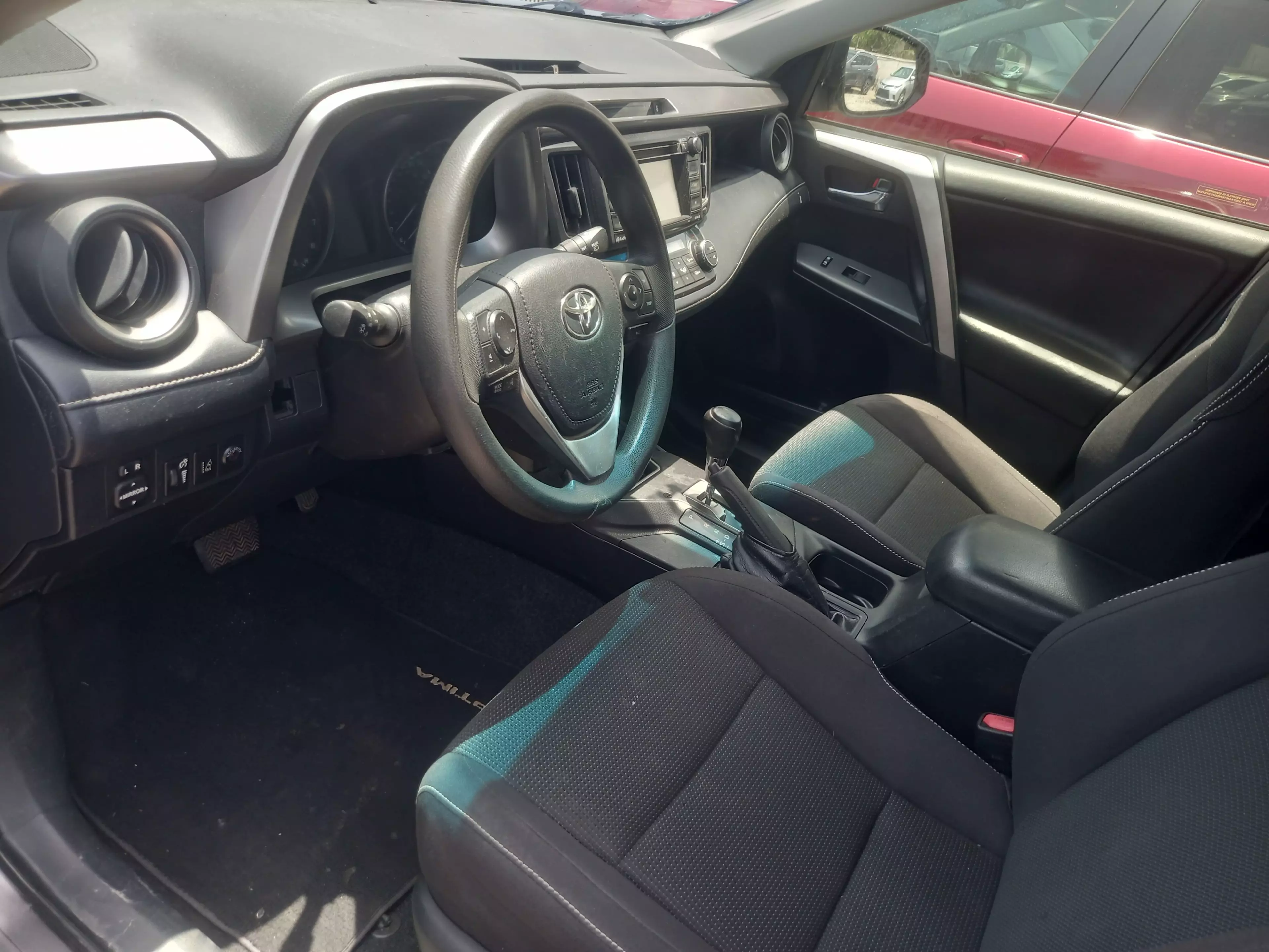 Toyota RAV 4   - 2018