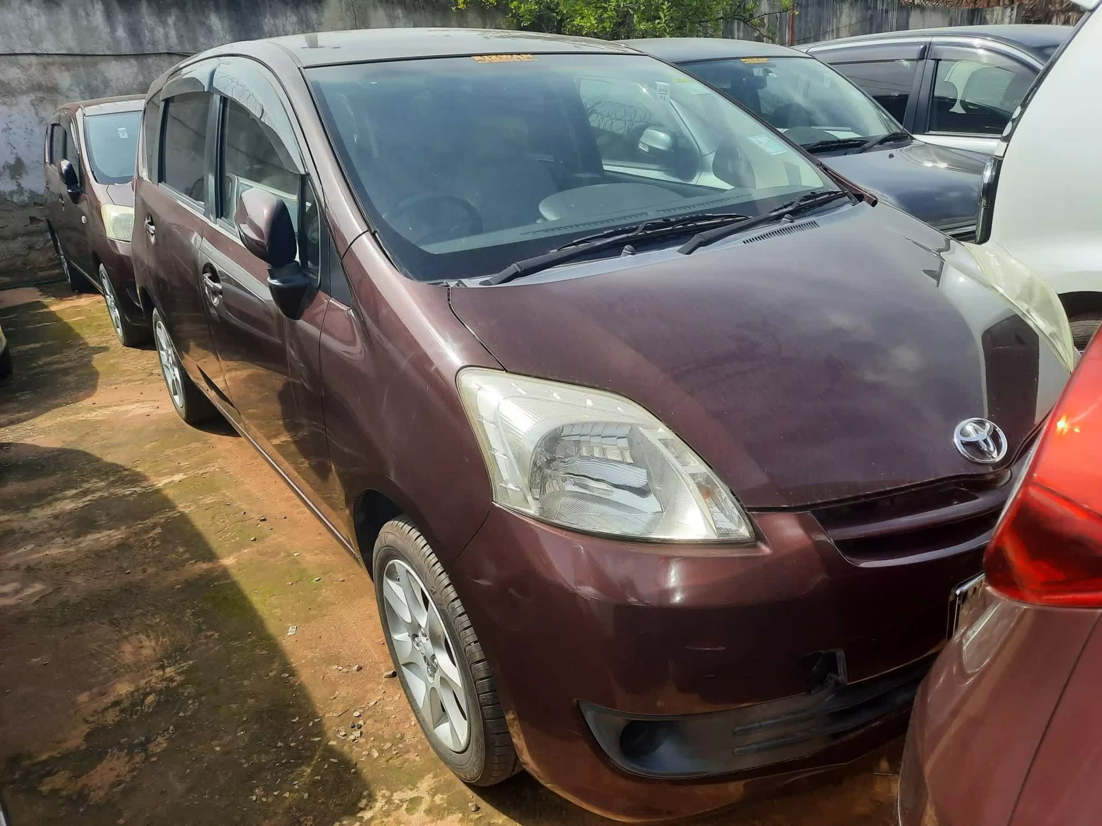 Toyota Passo Sette - 2009