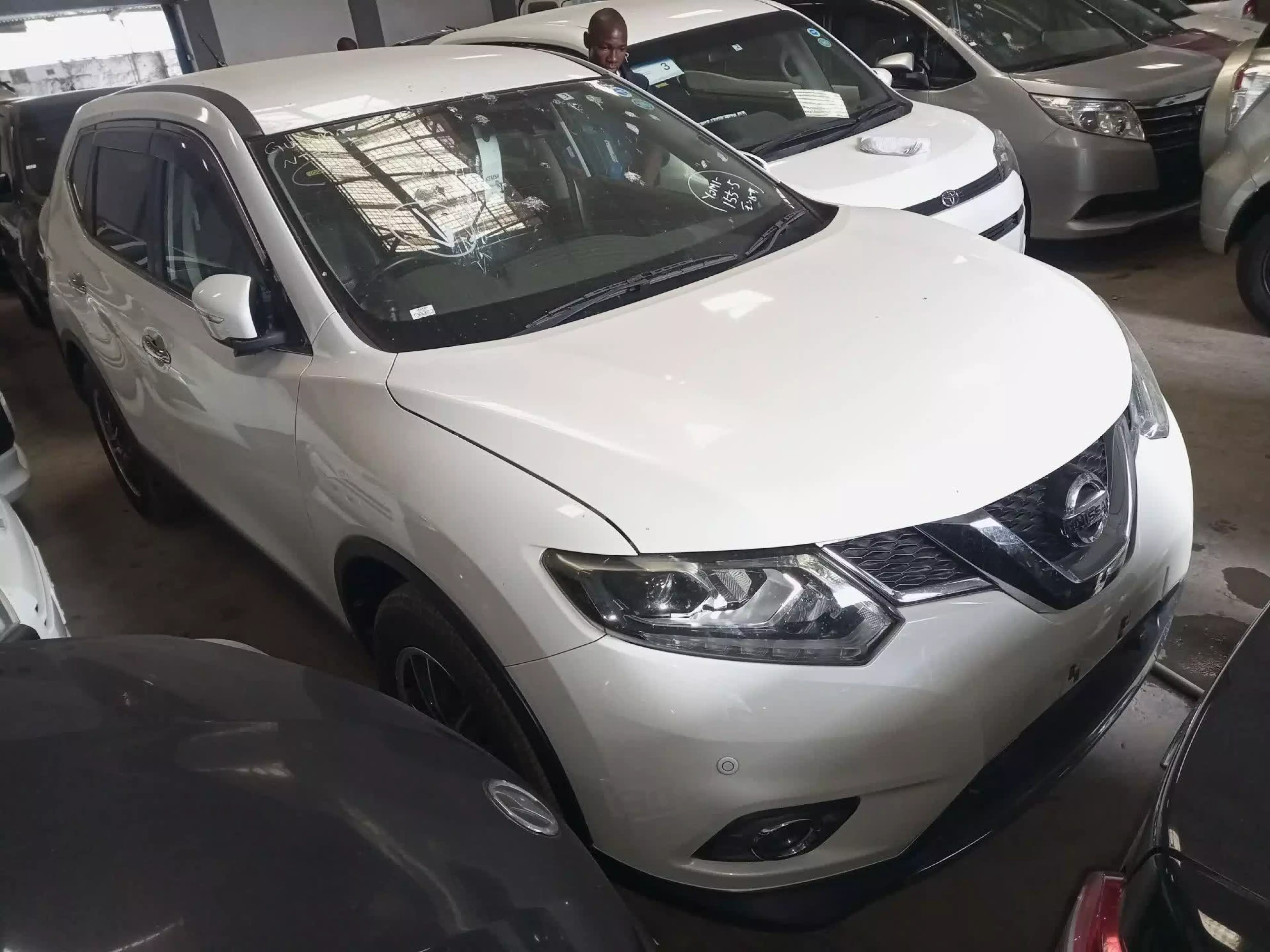 Nissan X-Trail - 2015