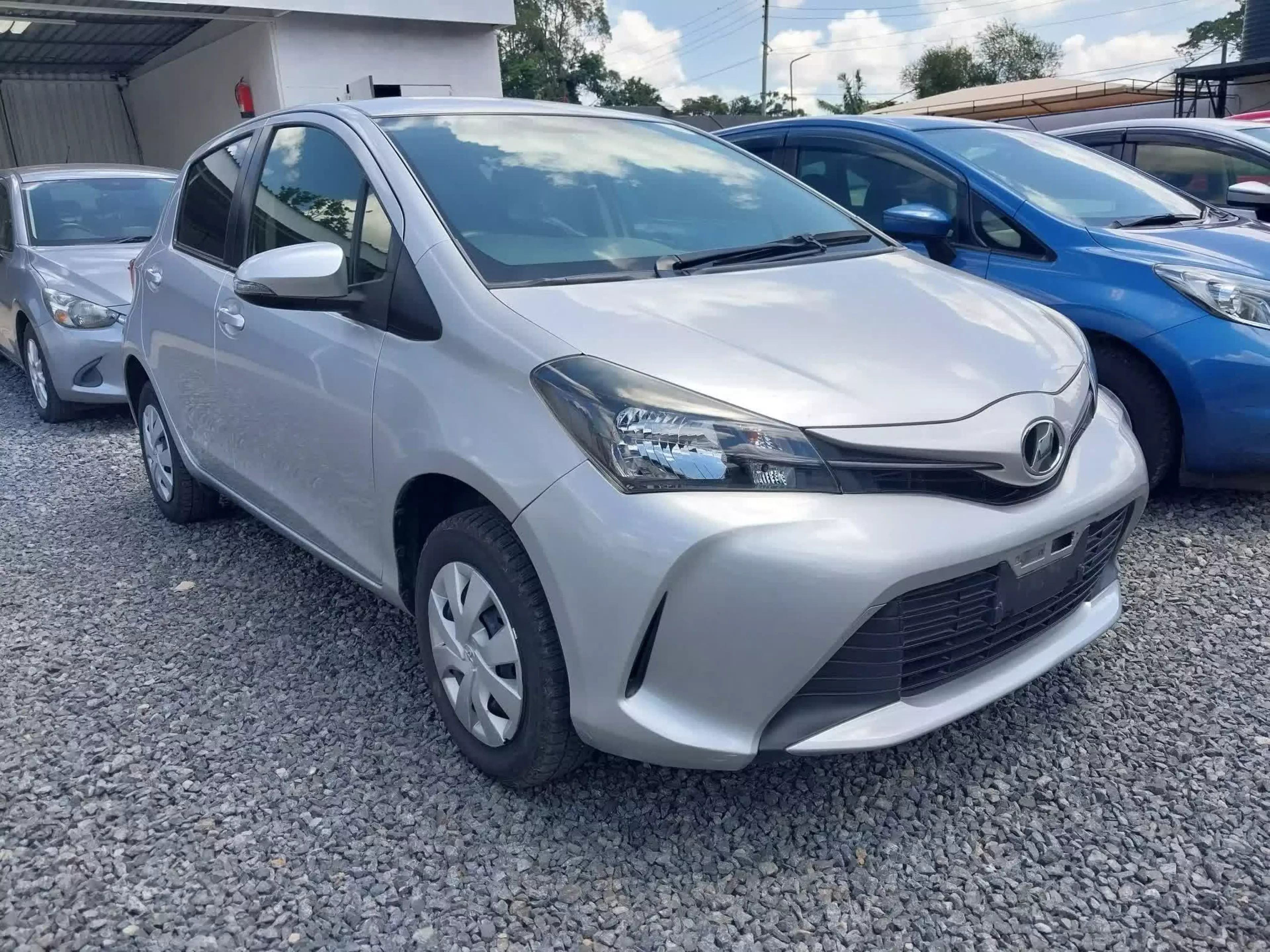 Toyota Vitz - 2016