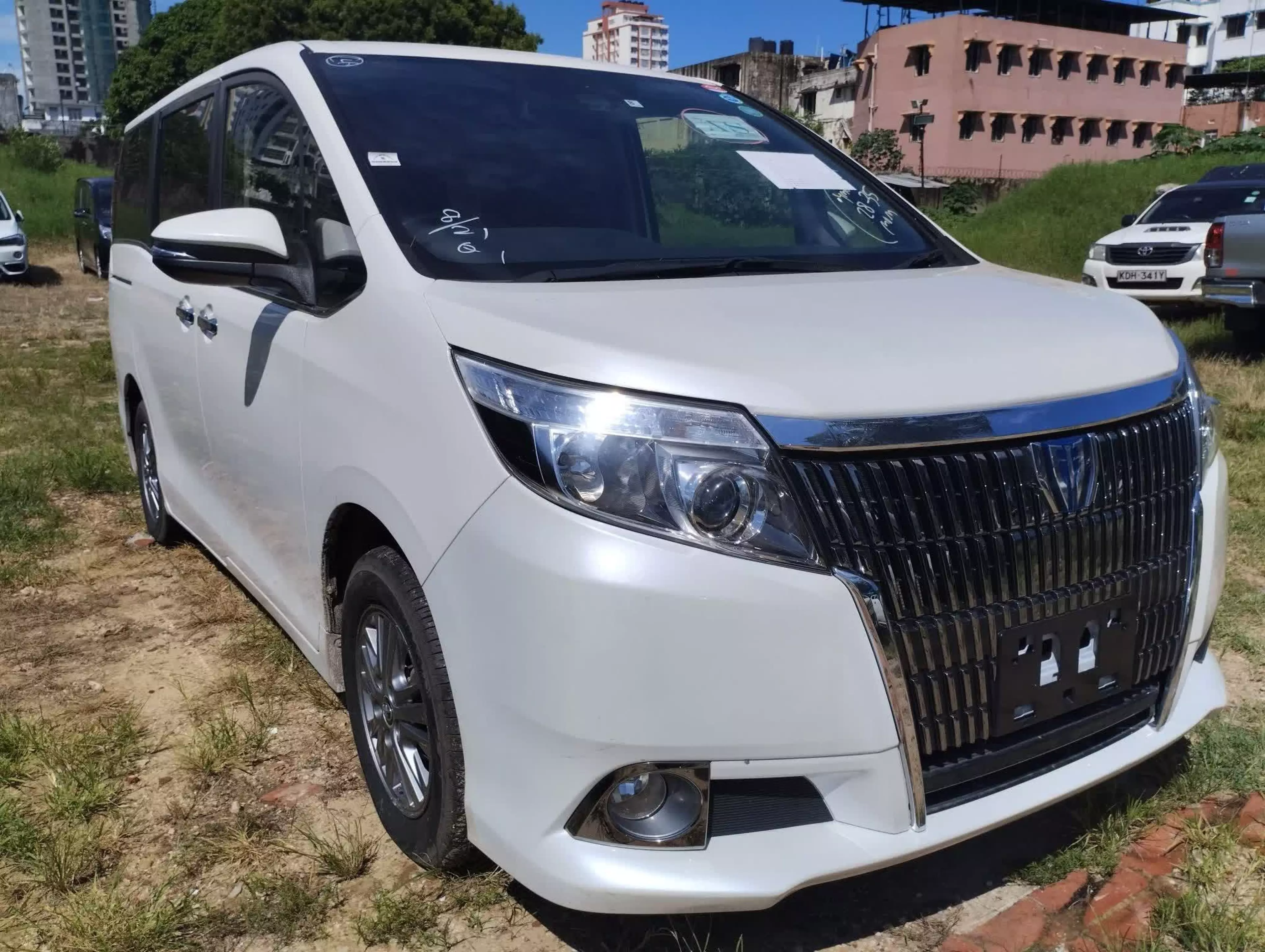 Toyota esquire - 2016
