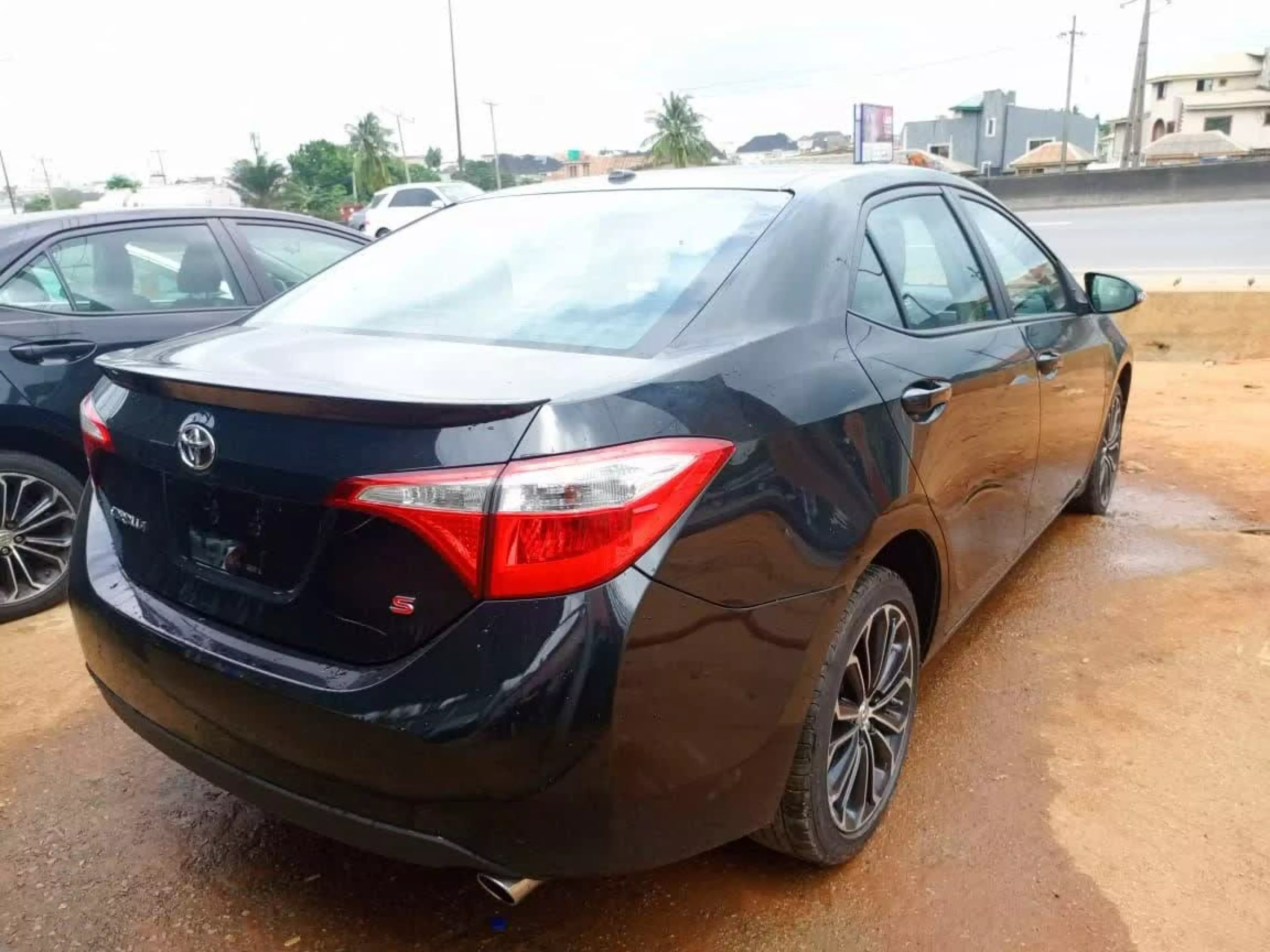 Toyota Corolla   - 2015