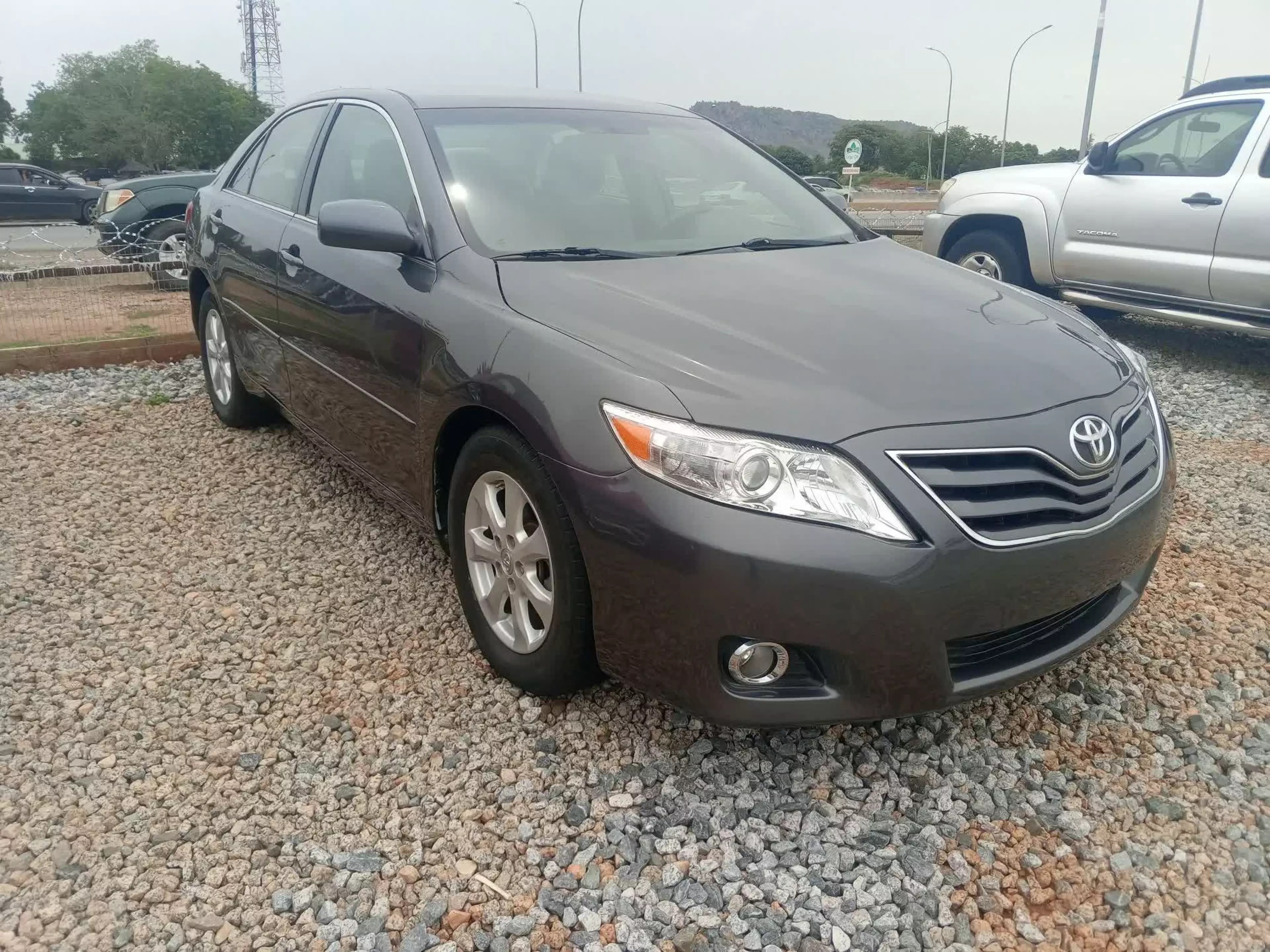 Toyota Camry   - 2010