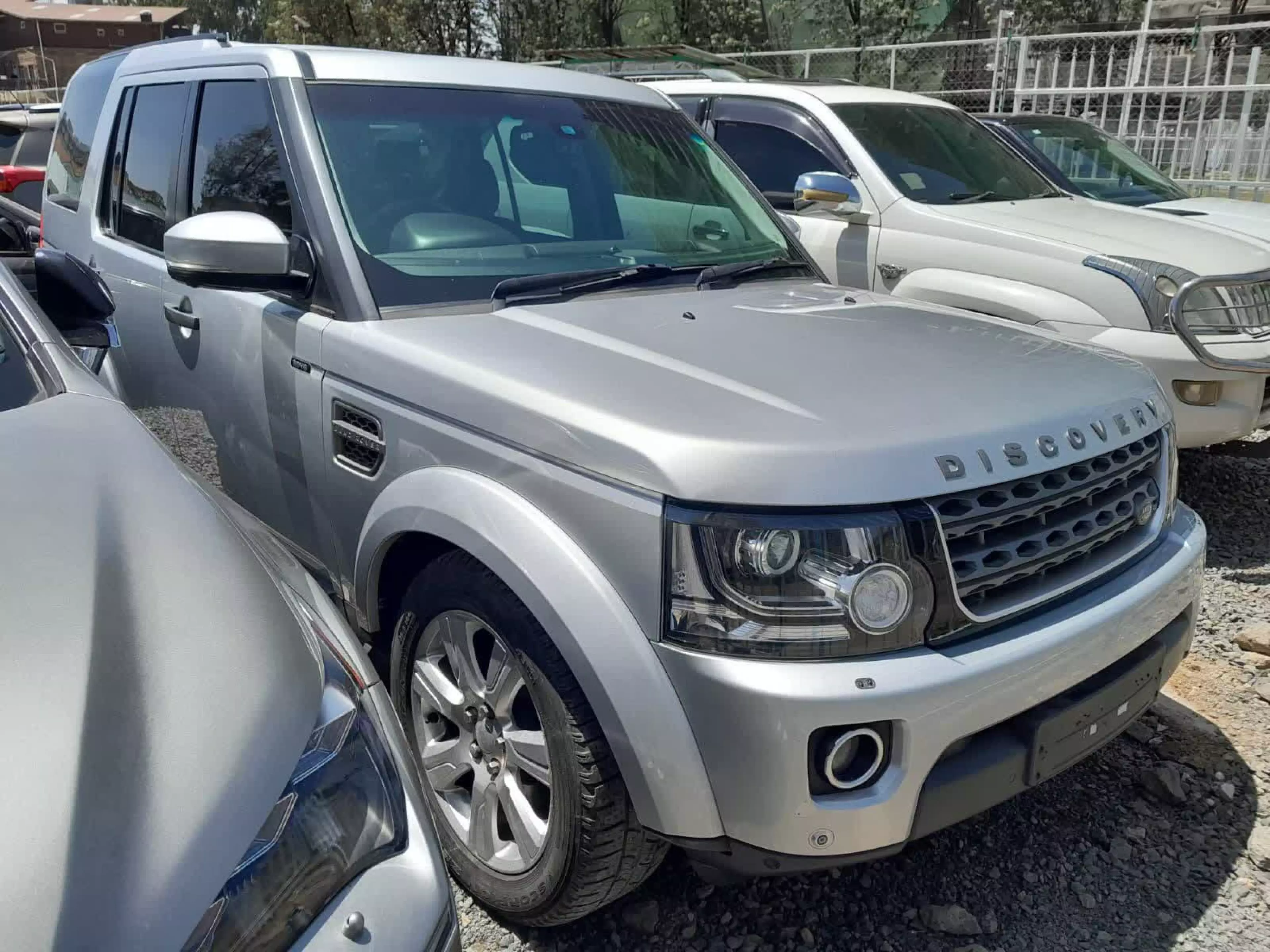Land Rover Discovery - 2015