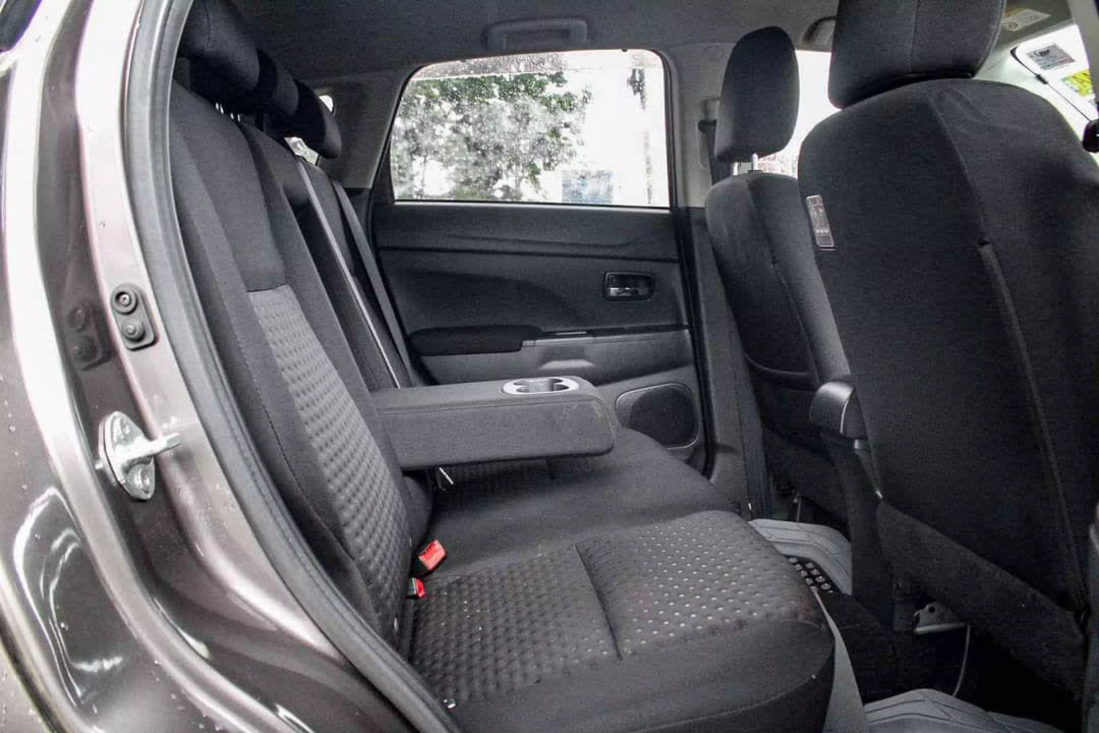 Mitsubishi RVR   - 2010