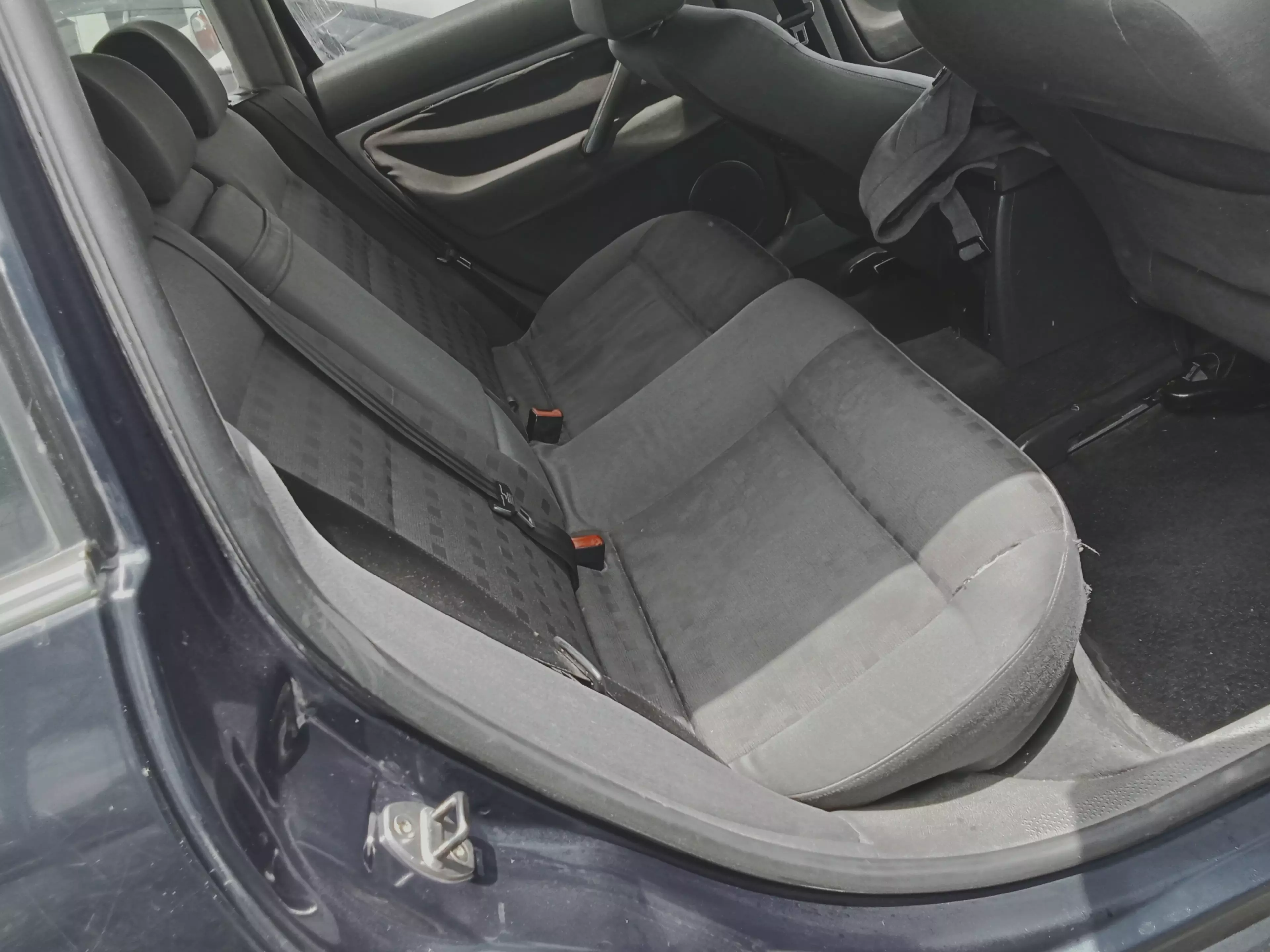 Volkswagen Passat   - 2006