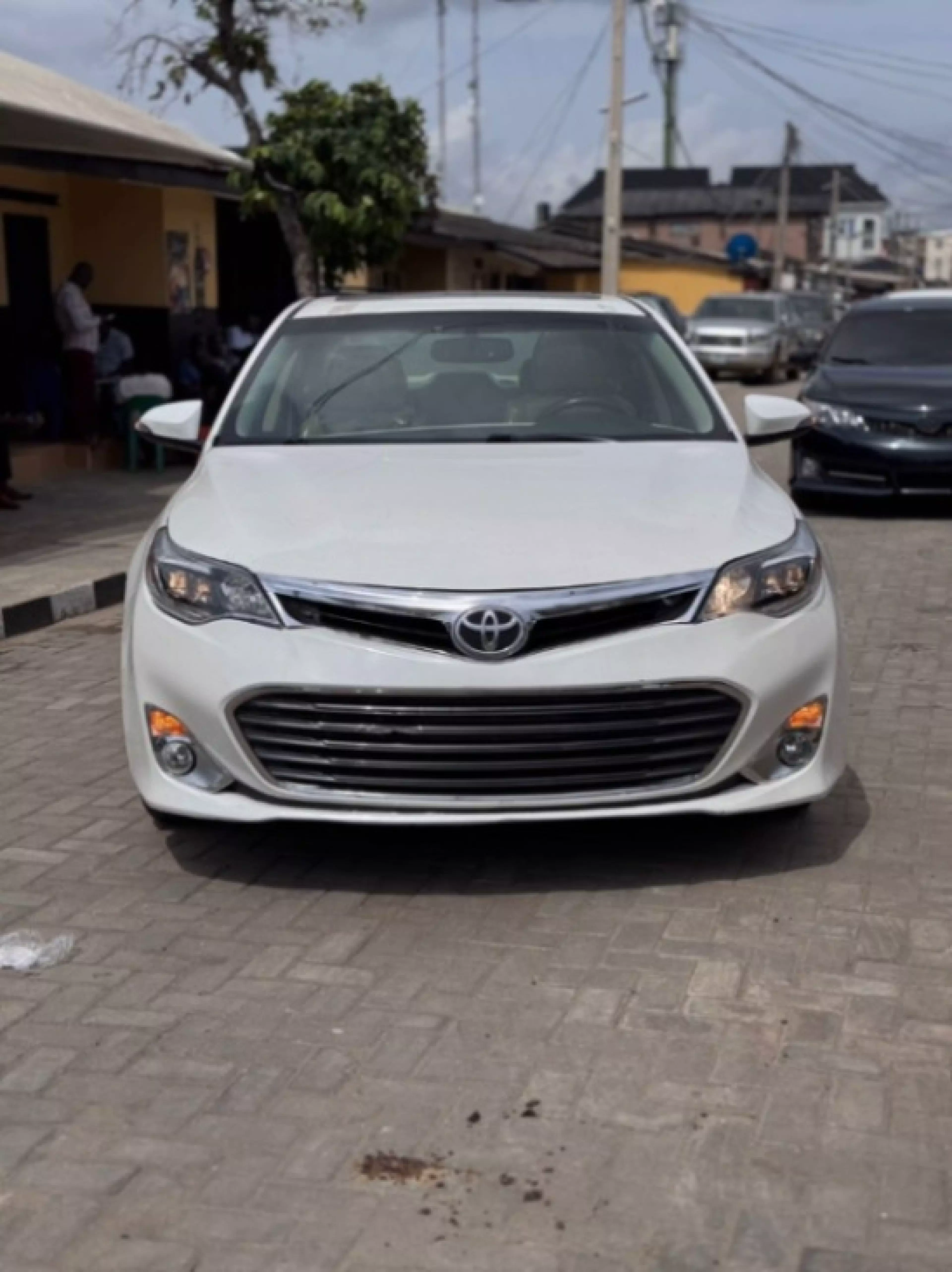 Toyota Avalon - 2013
