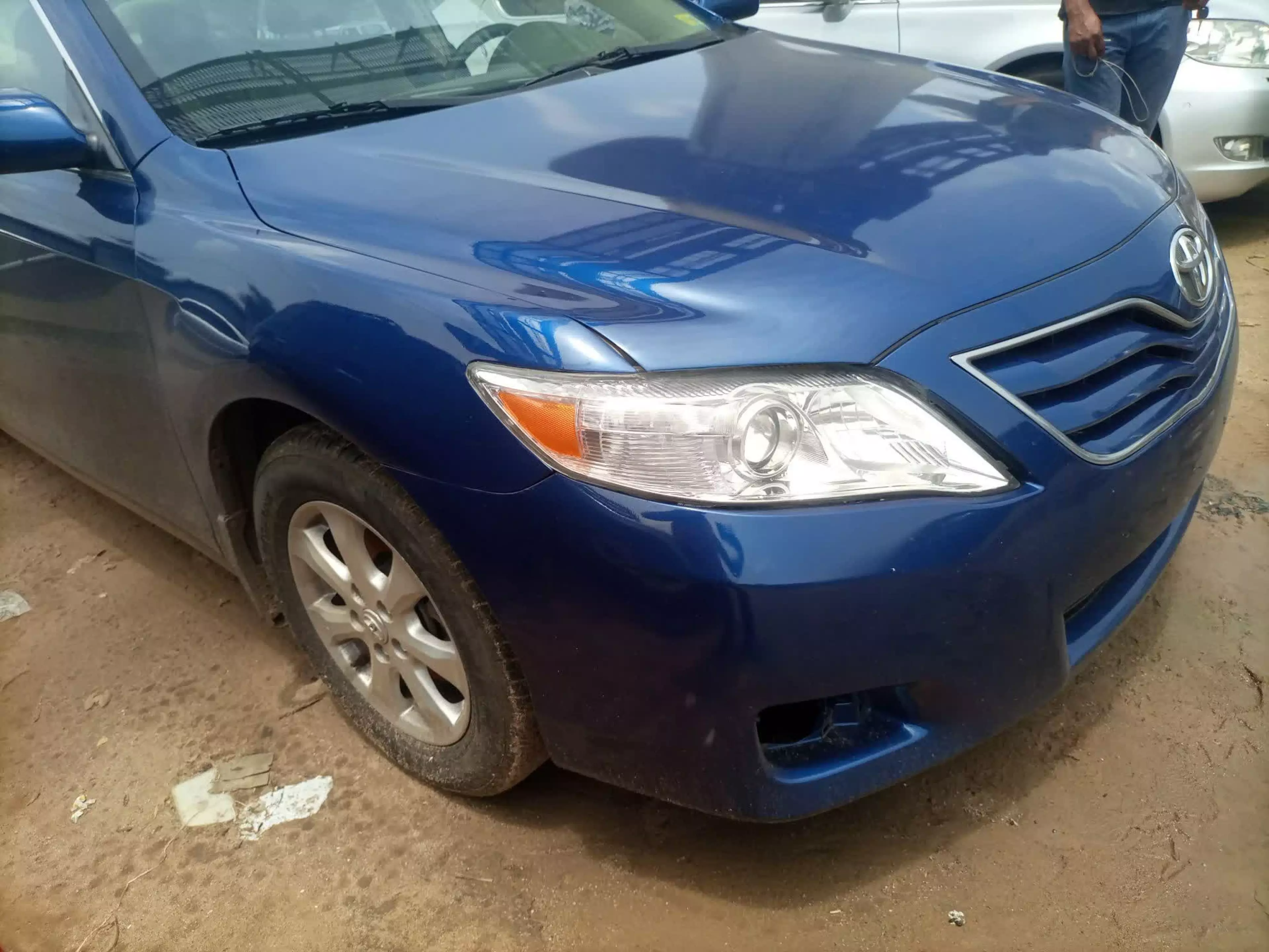 Toyota Camry - 2011