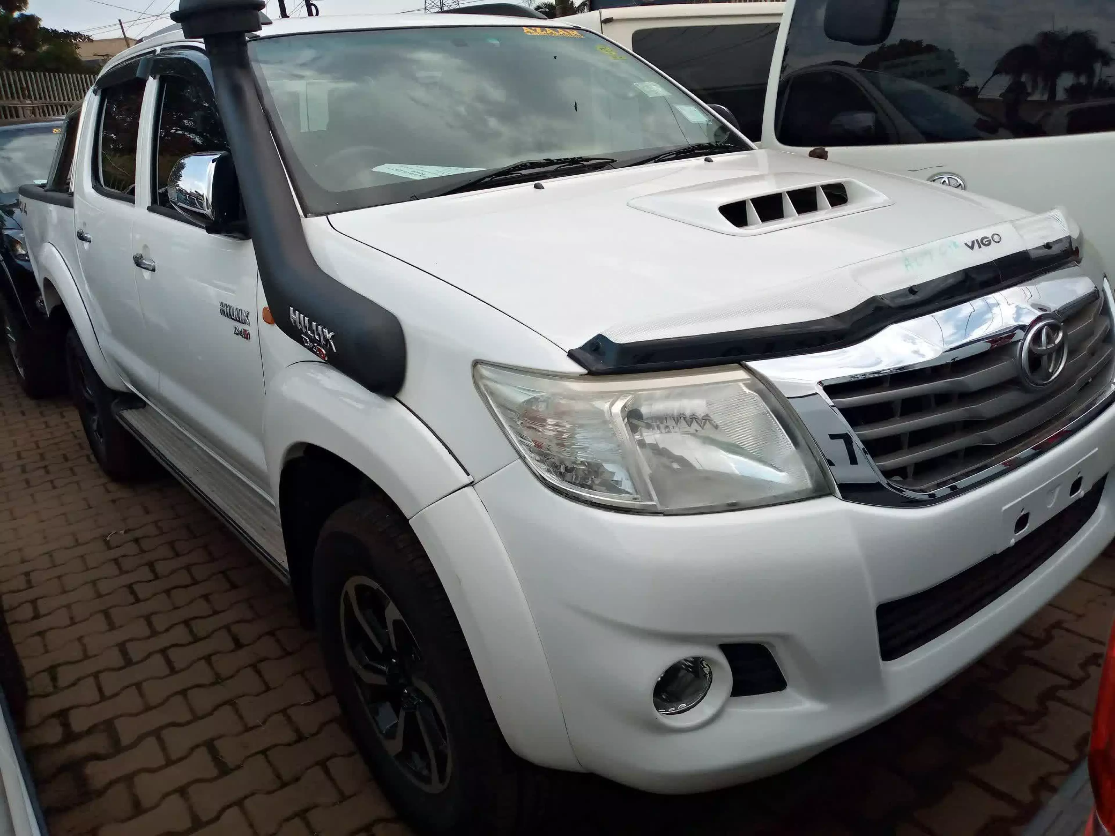 Toyota Hilux - 2011