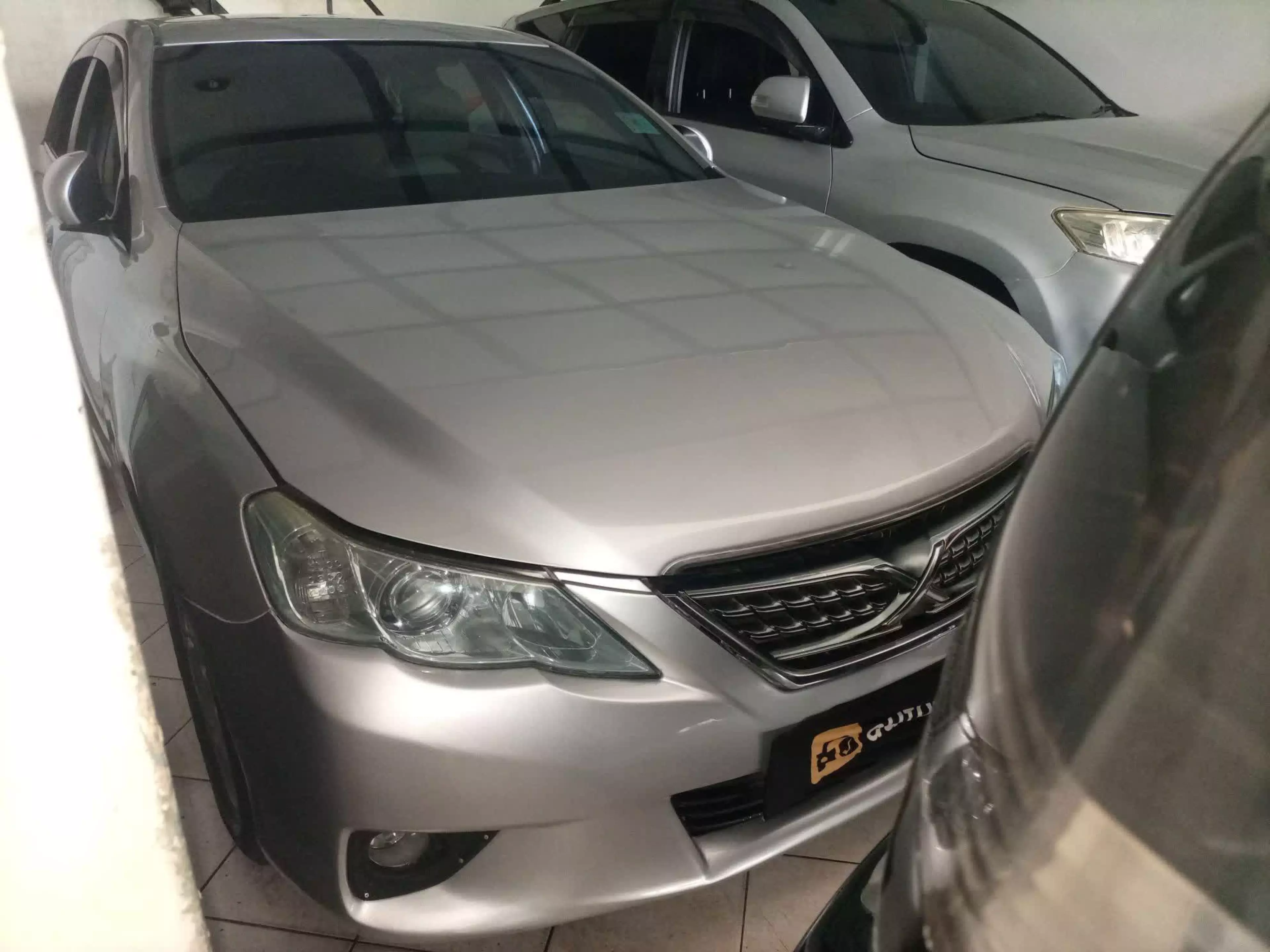 Toyota Mark X - 2010