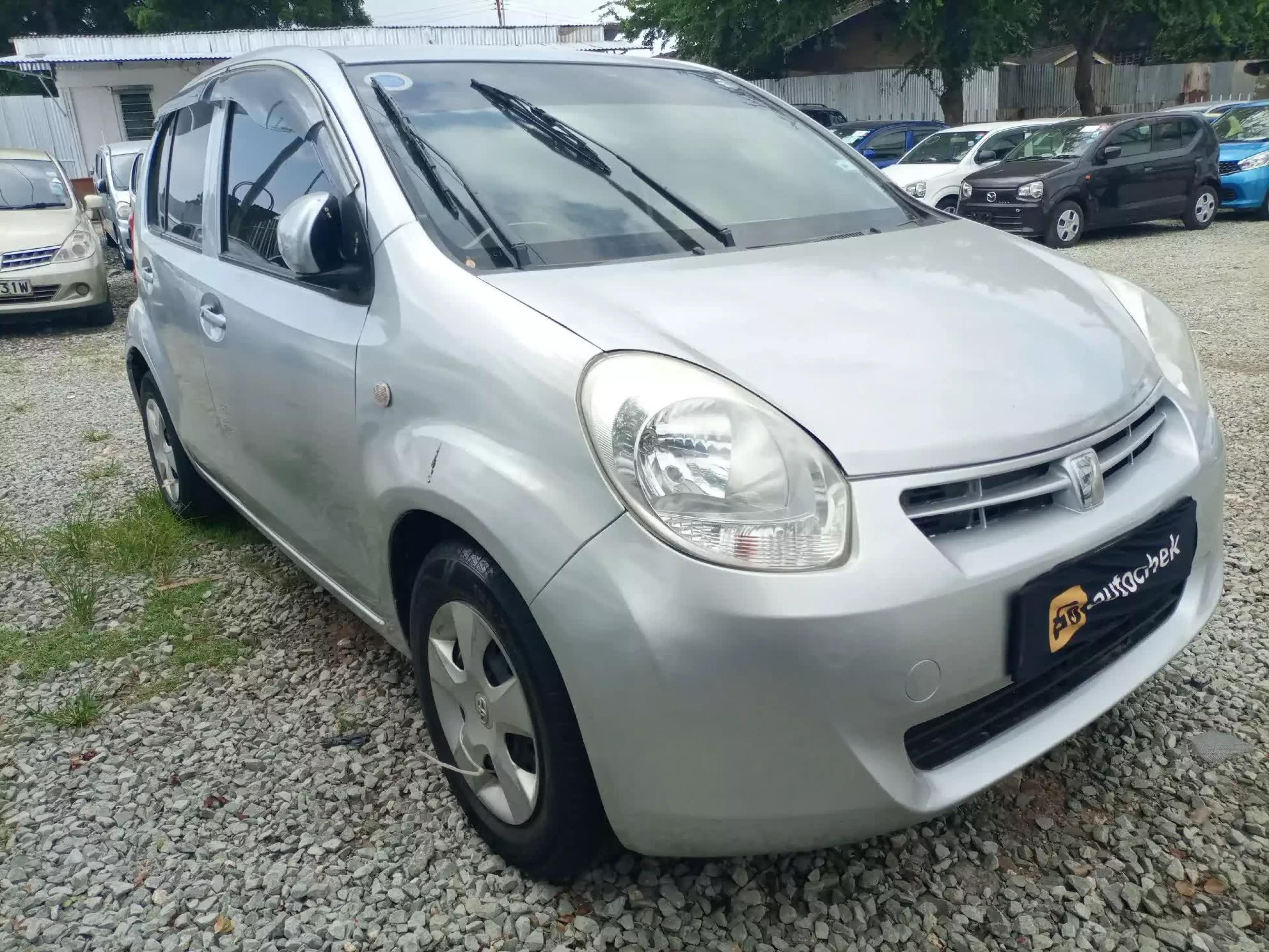 Toyota Passo - 2013