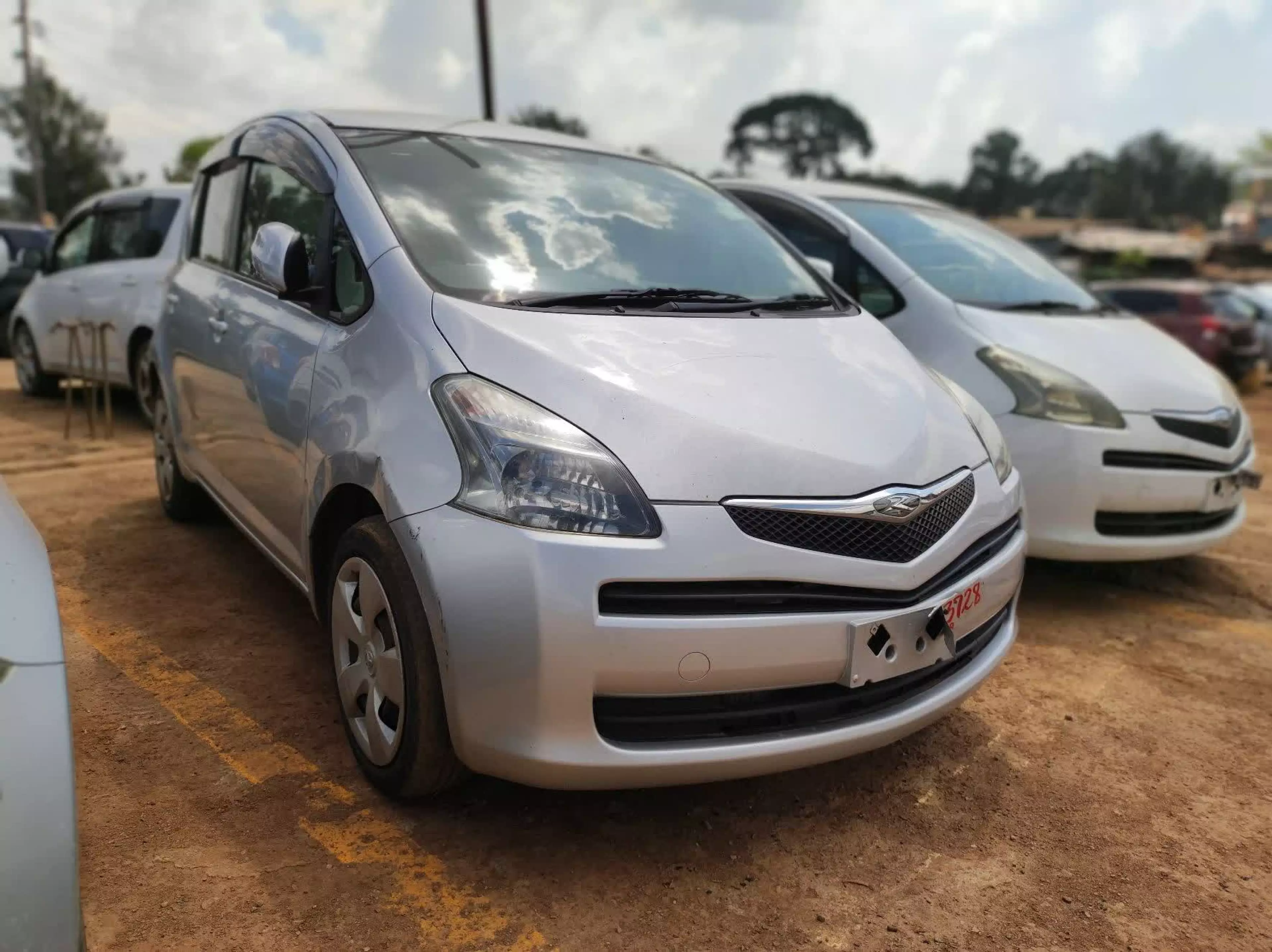 Toyota Ractis - 2008