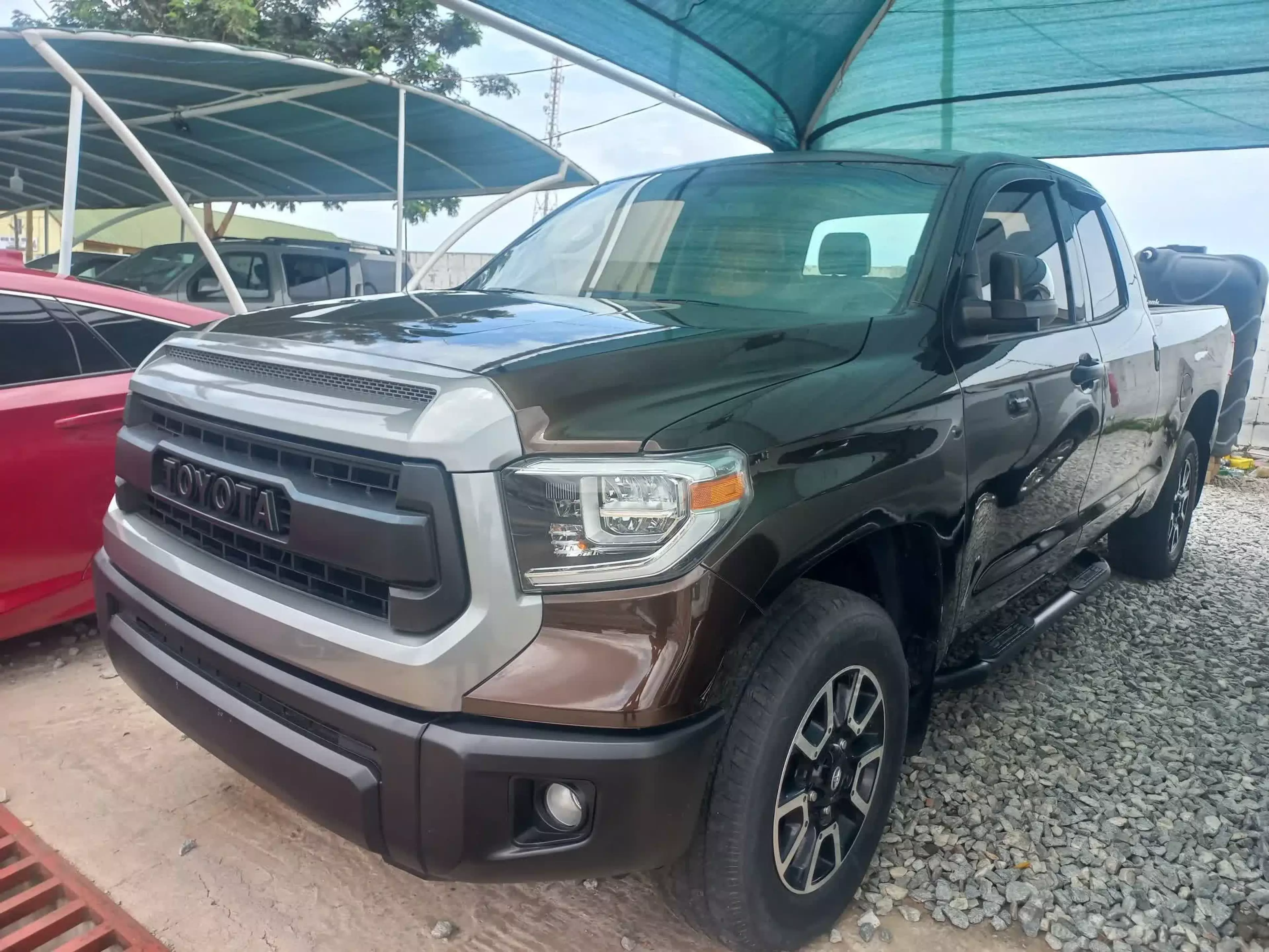 Toyota Tundra - 2015