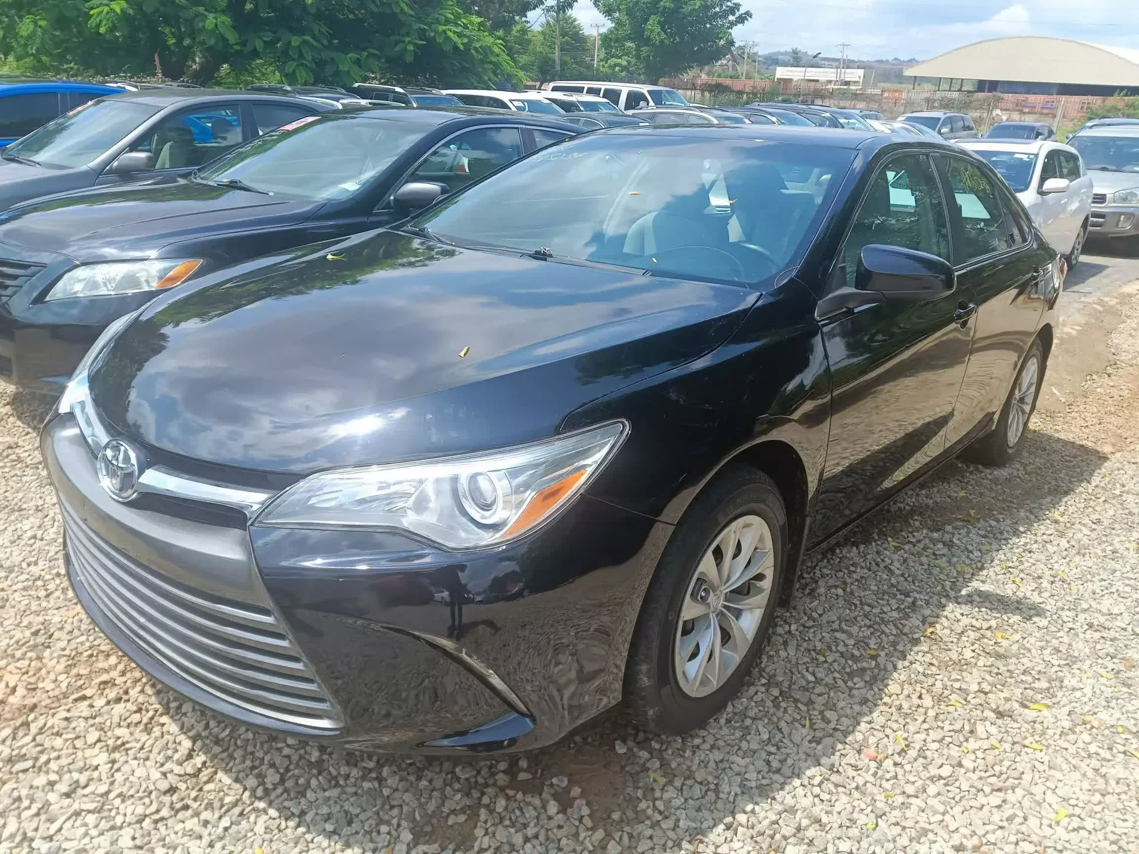 Toyota Camry - 2016