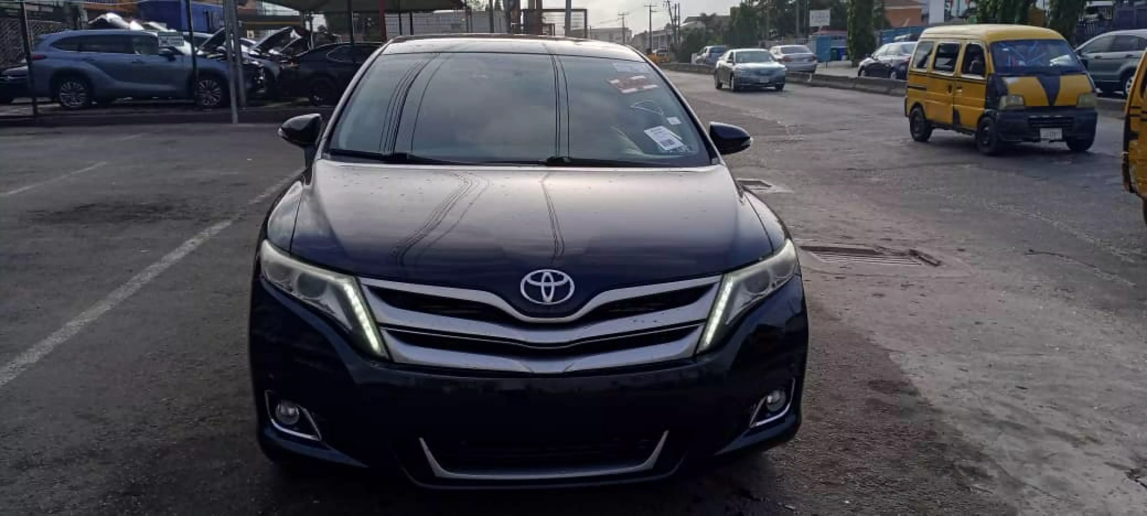 Toyota Venza   - 2014