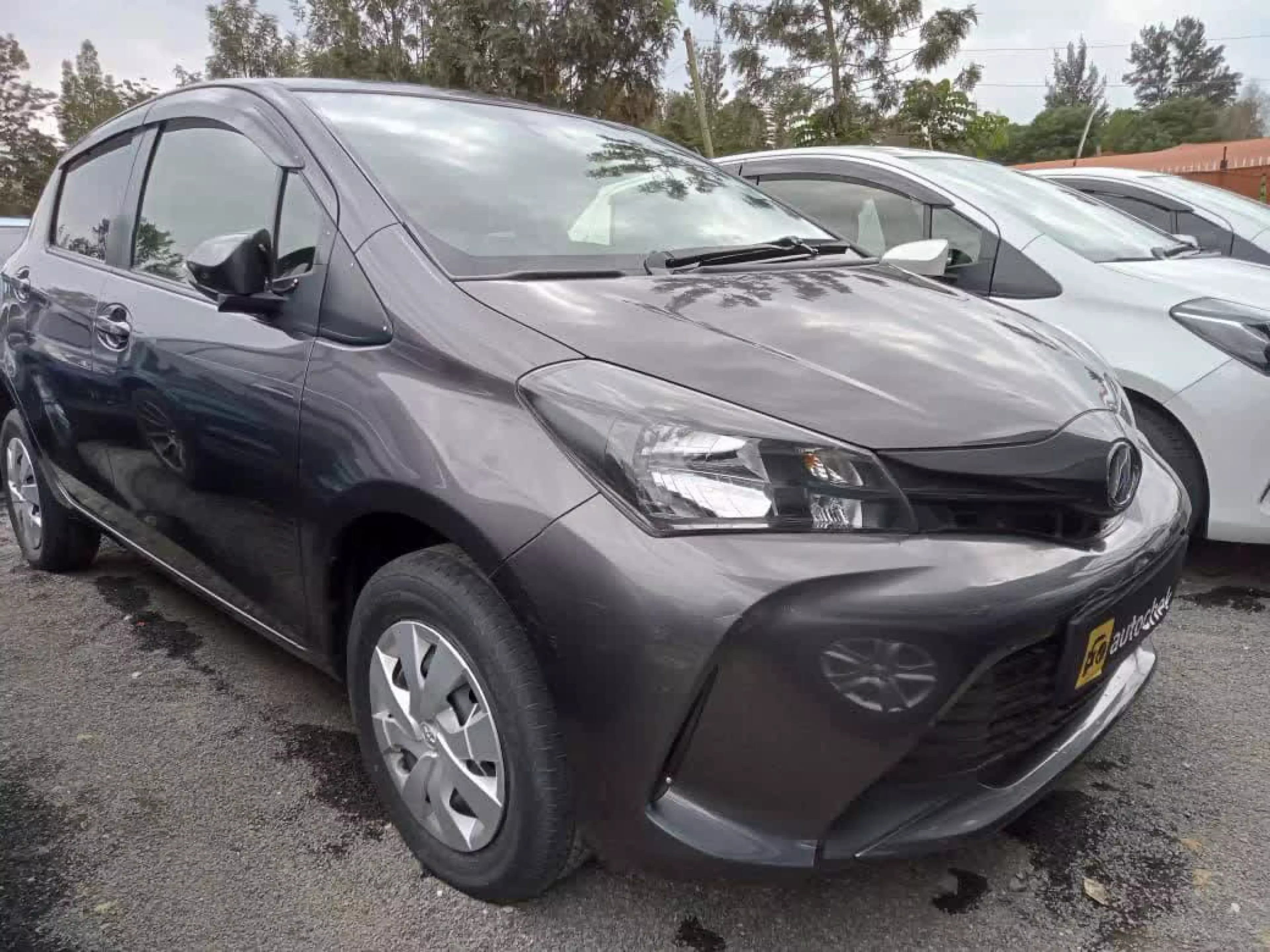Toyota Vitz - 2016