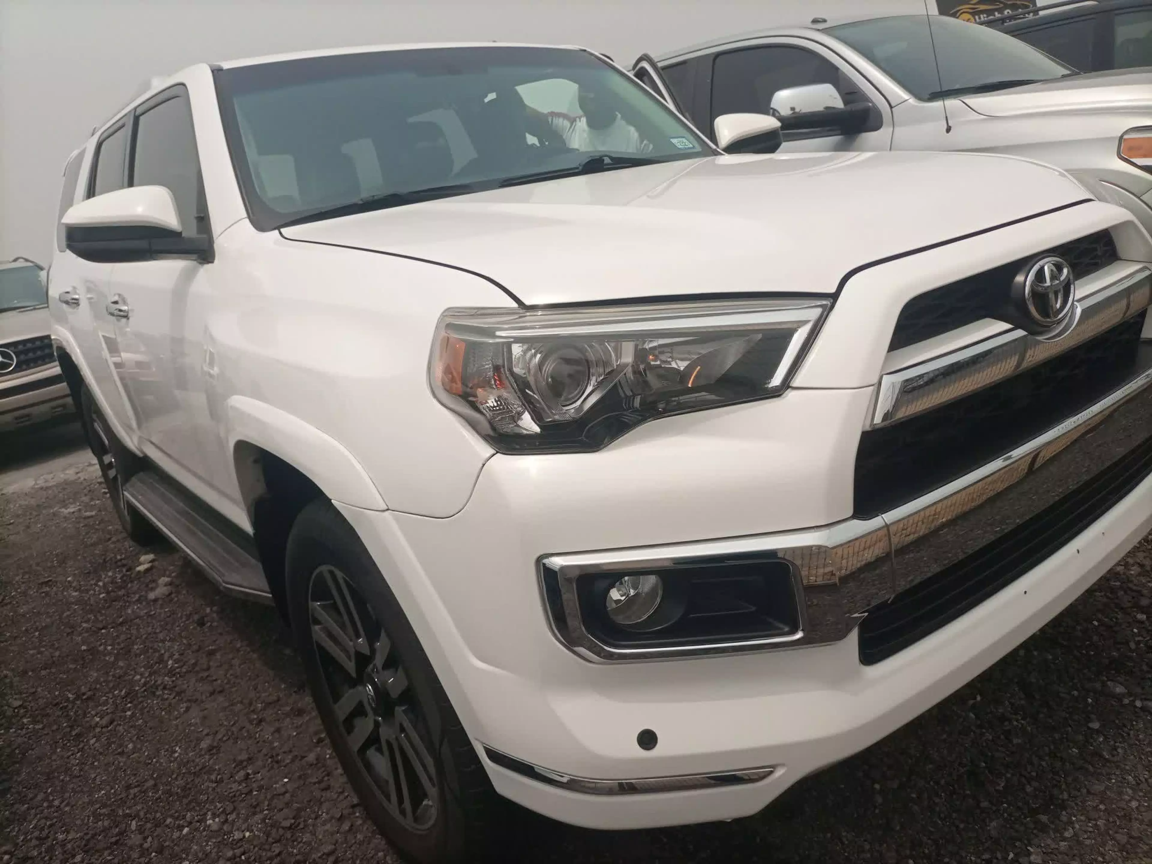 Toyota 4-Runner - 2016