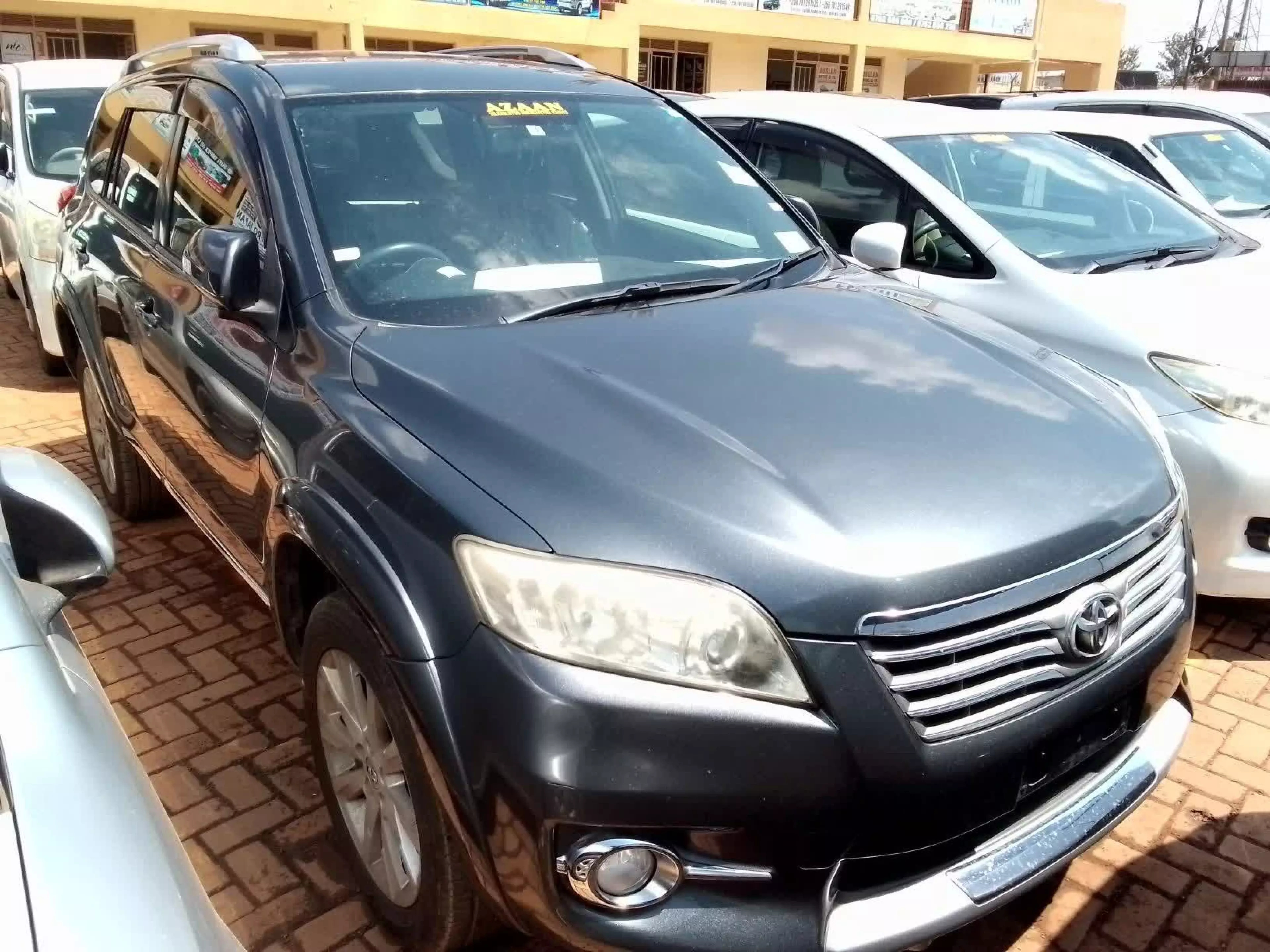 Toyota Vanguard  - 2010
