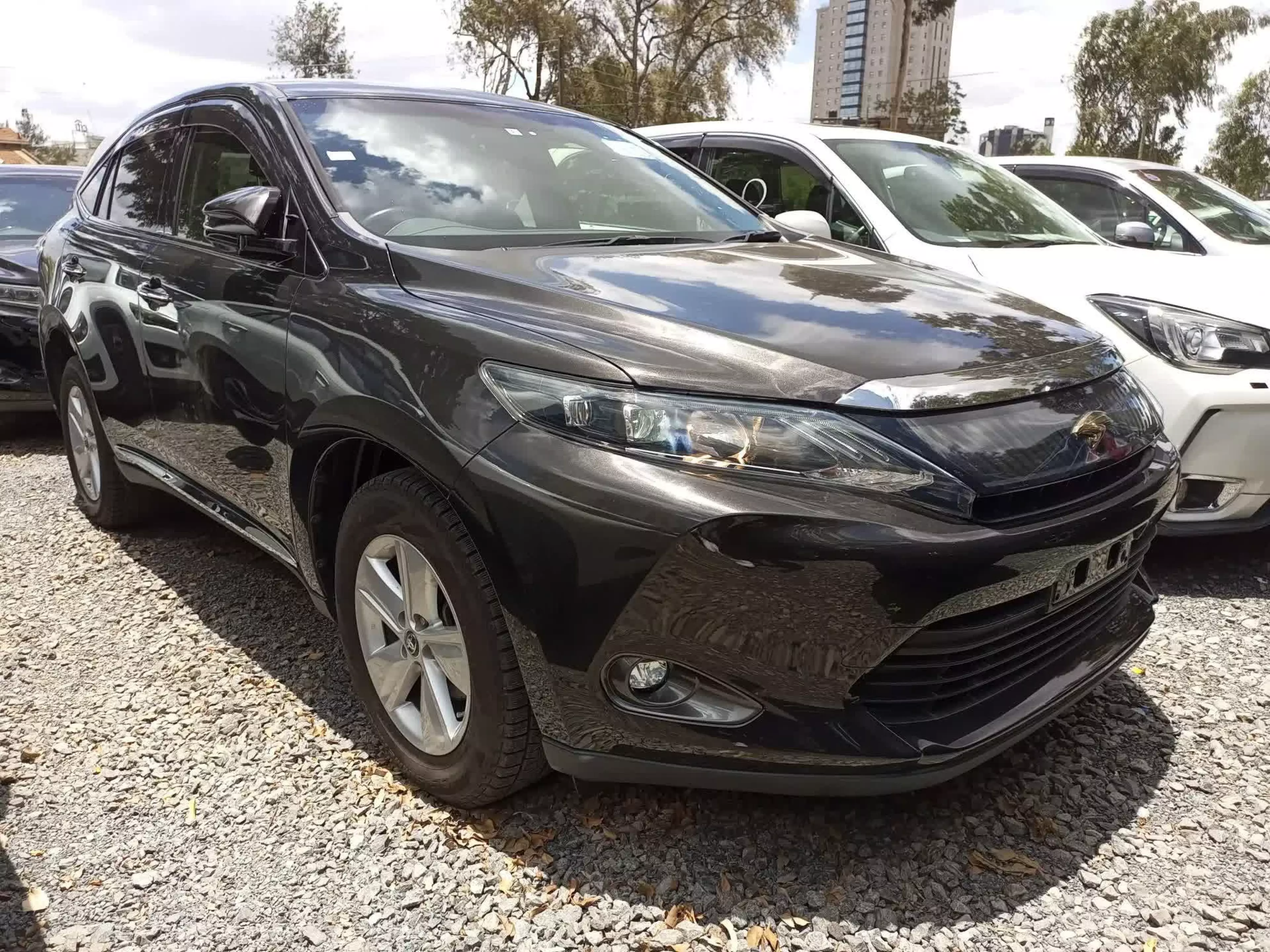 Toyota Harrier - 2016
