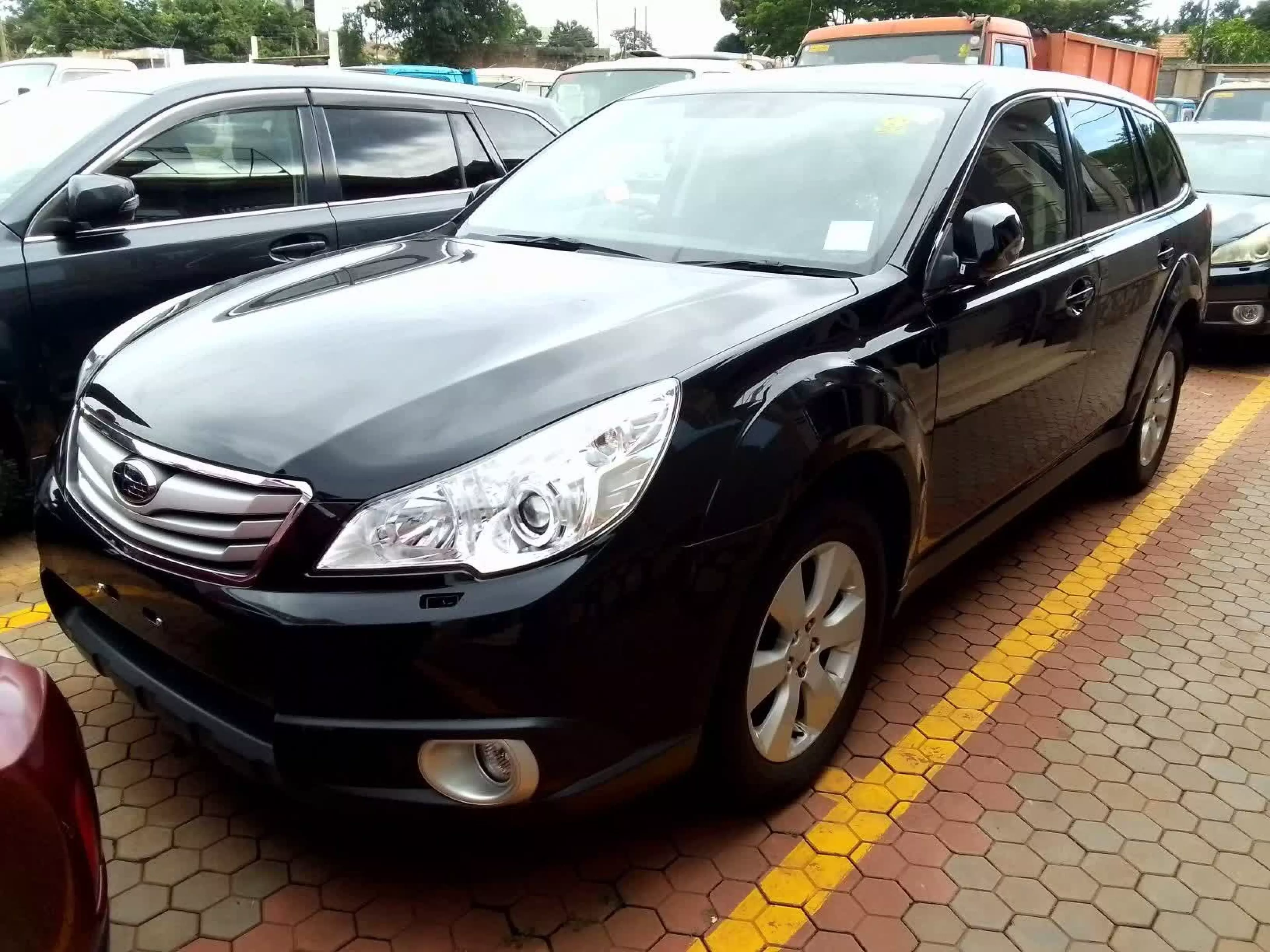Subaru Outback - 2010