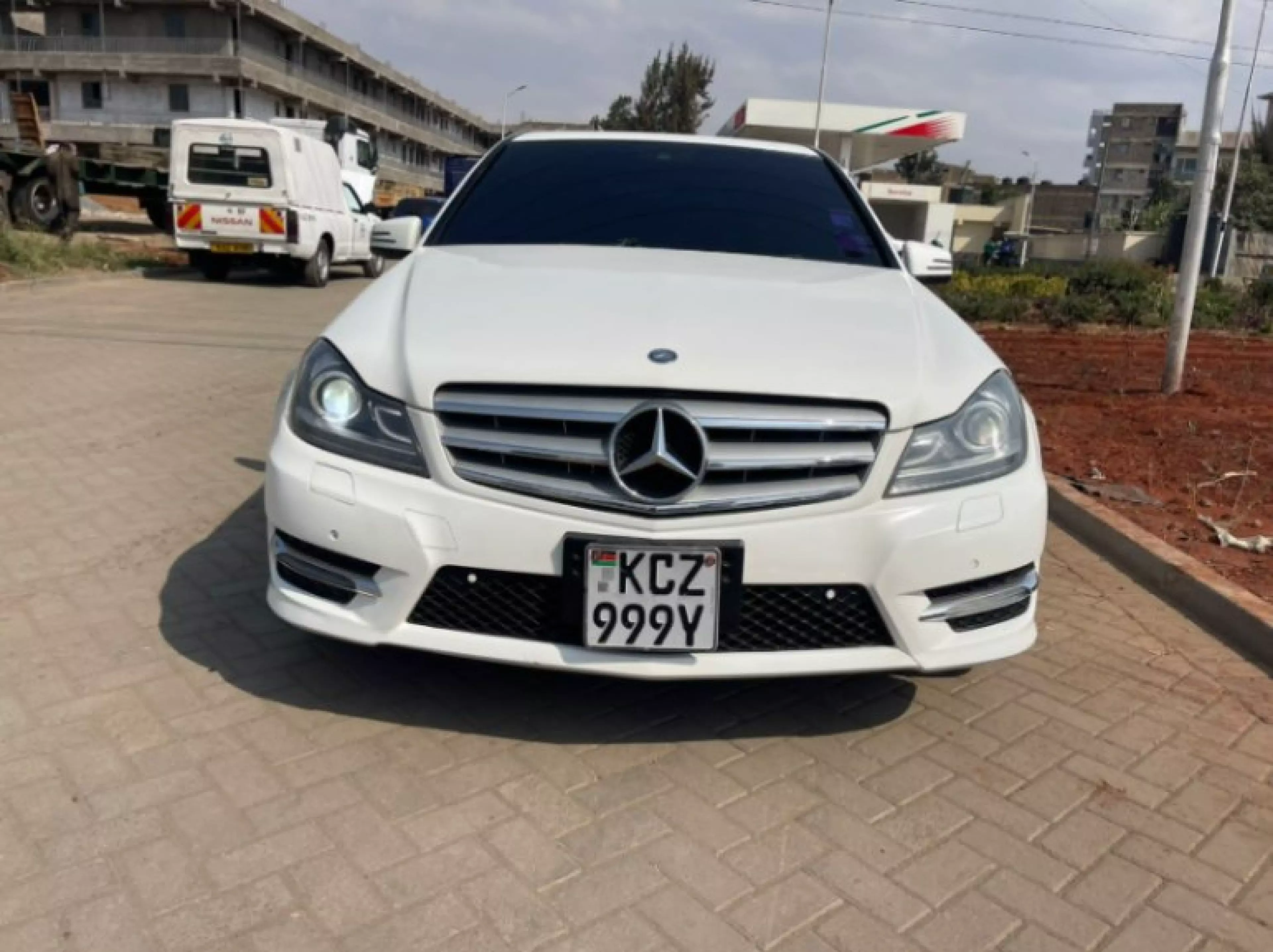 Mercedes-Benz C200 - 2013