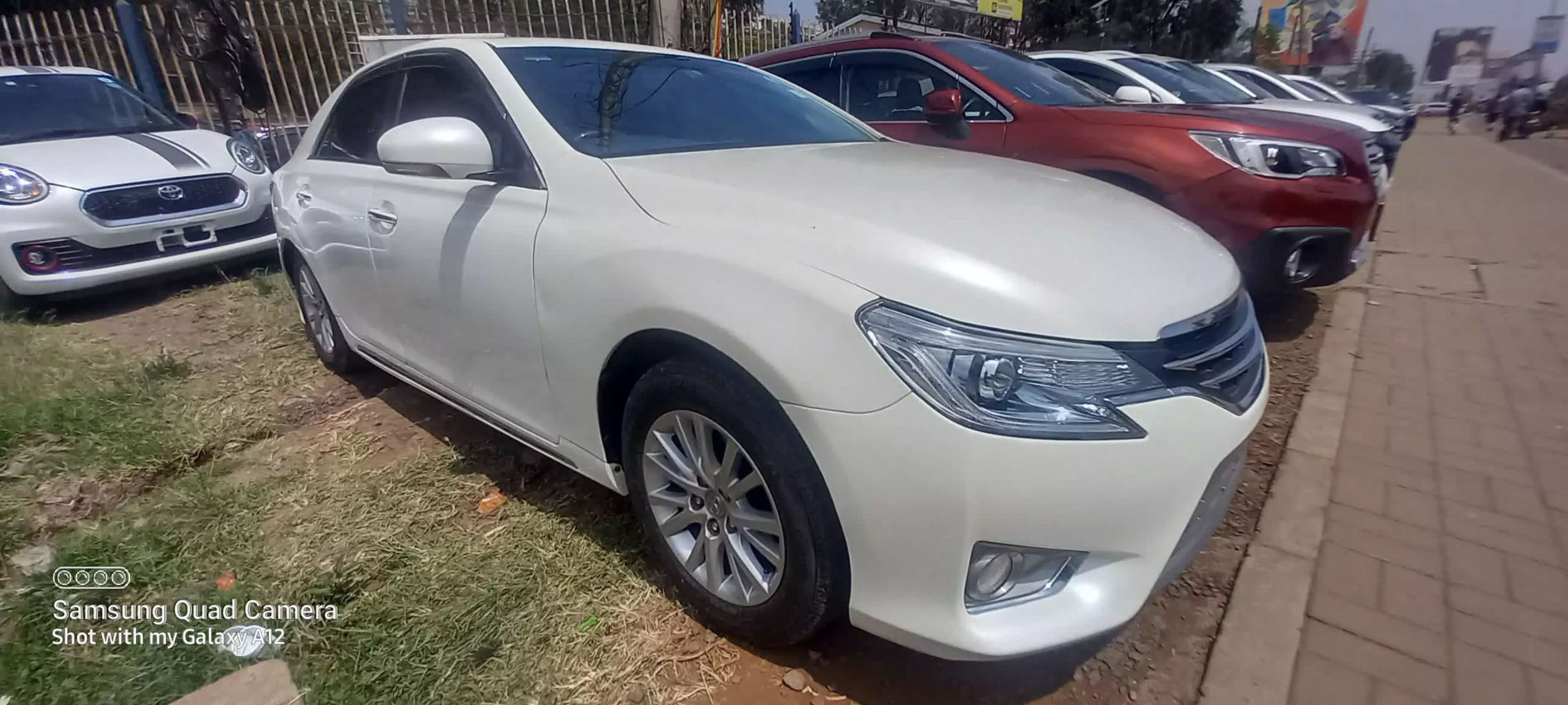 Toyota Mark X - 2016