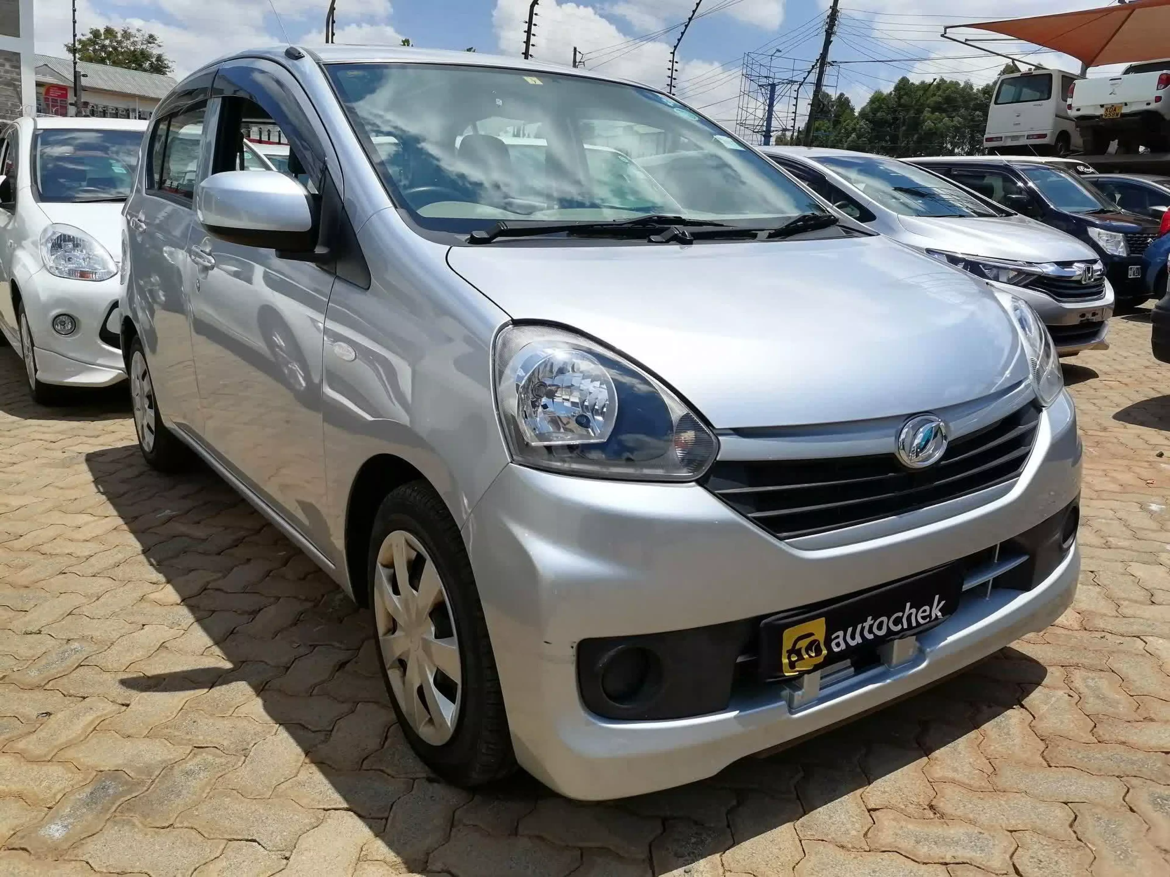 Daihatsu Mira  - 2016