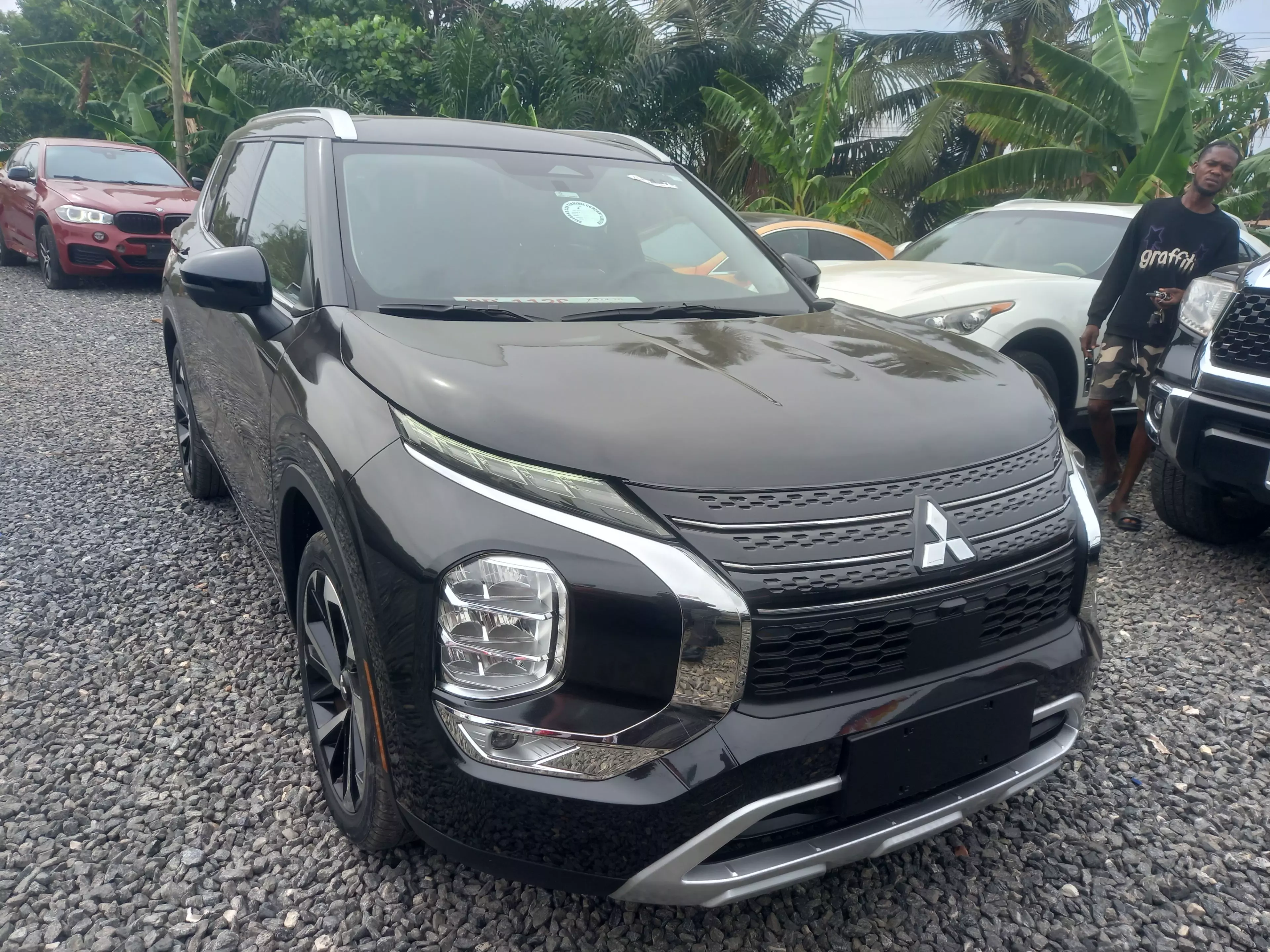 Mitsubishi OUTLANDER - 2022