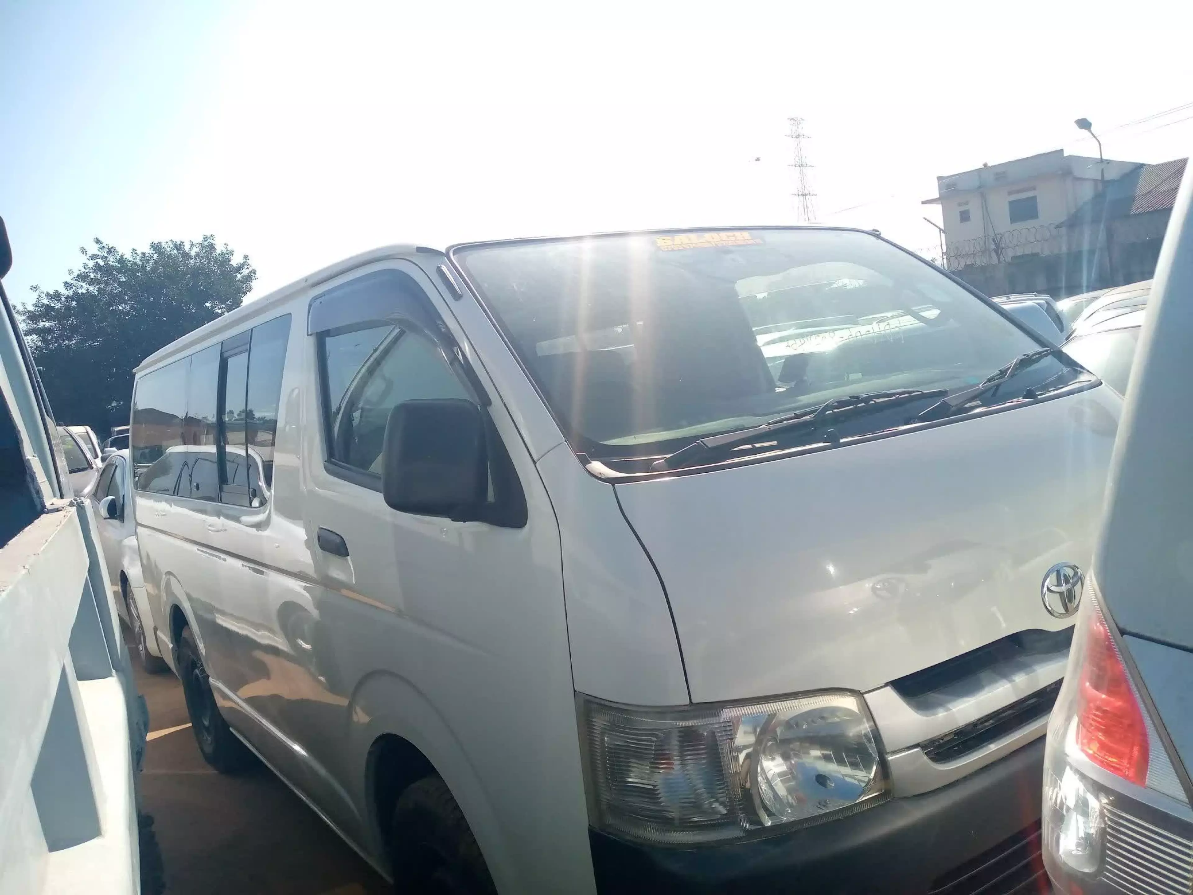 Toyota Hiace - 2010