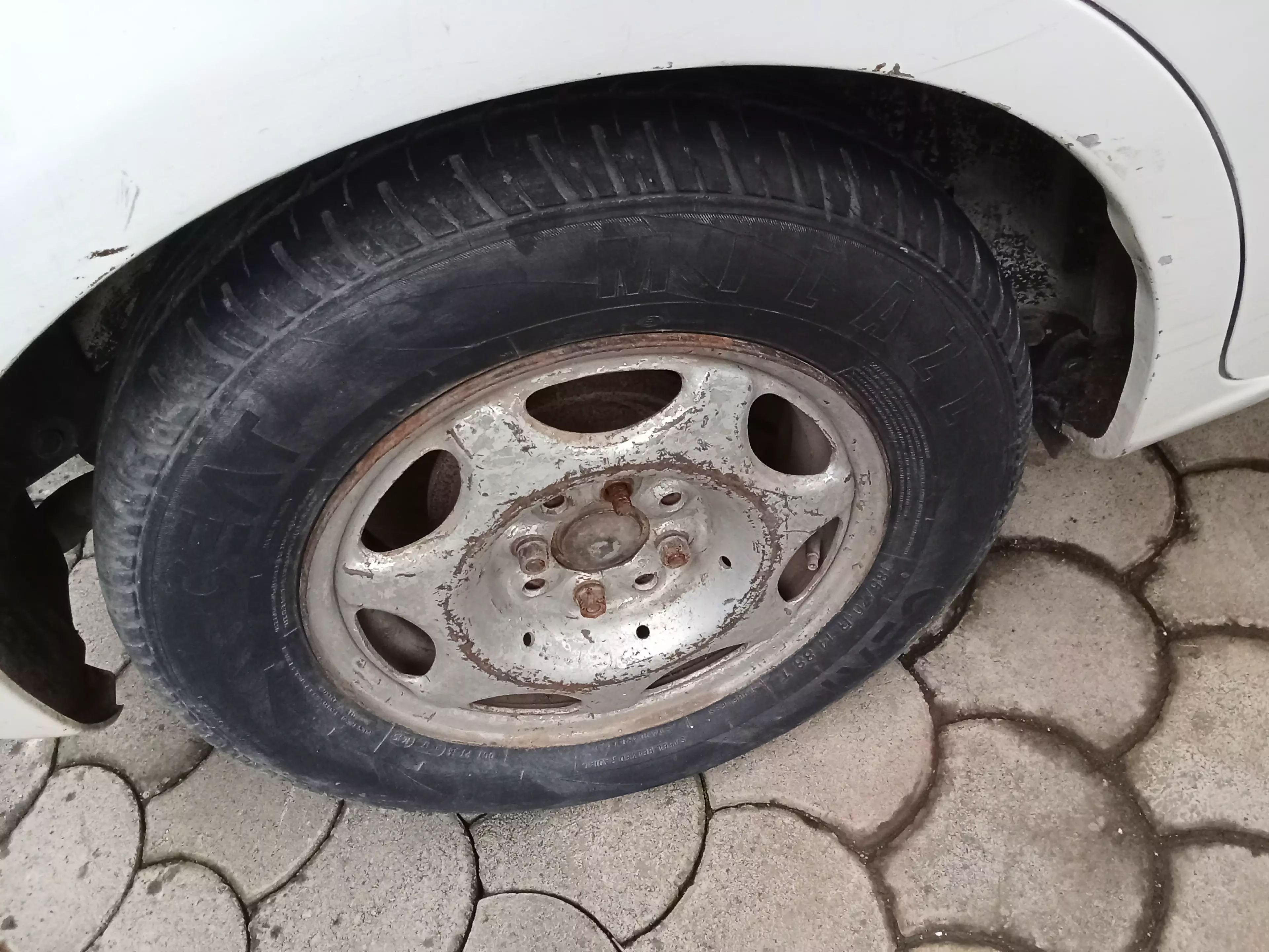 Honda Fit   - 2012