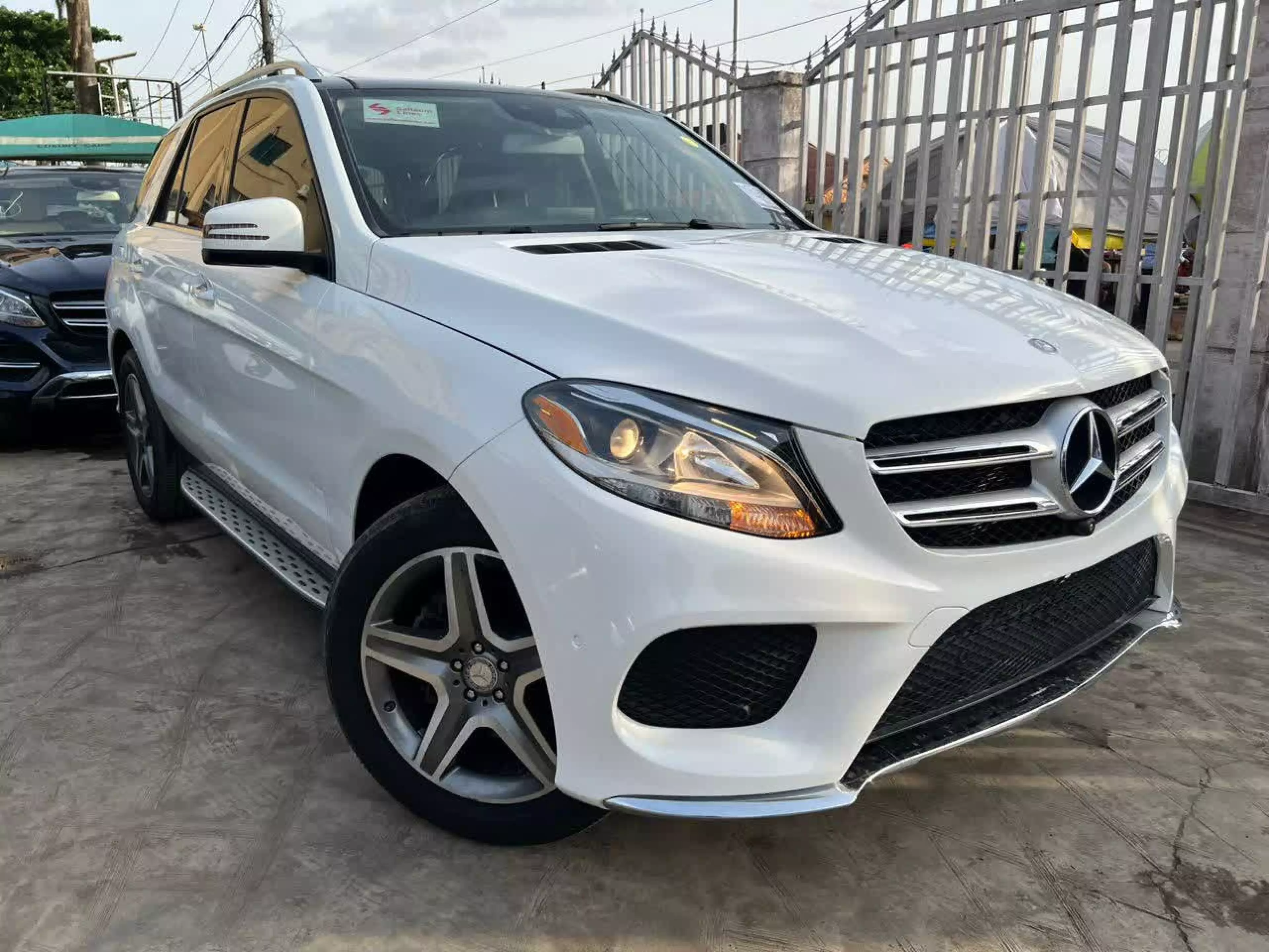 Mercedes-Benz GLE 350 - 2016